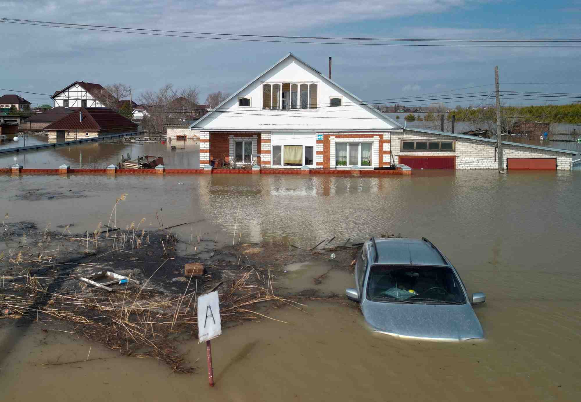 Les inondations en 2023 représentent un coût global des dommages assurés compris entre 800 millions et un milliard d'euros.