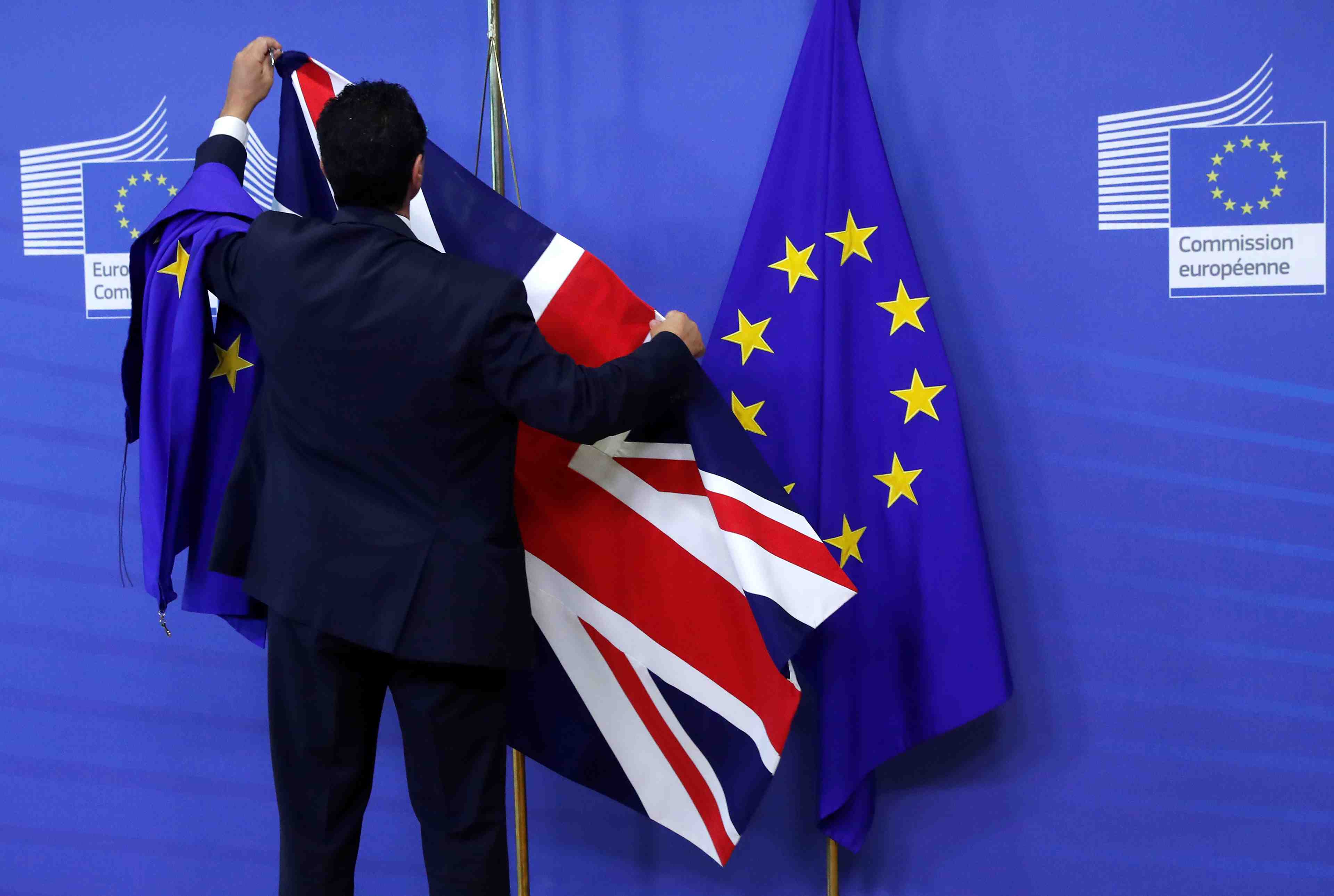 La gb quittera l'ue et le marche unique en mars 2019