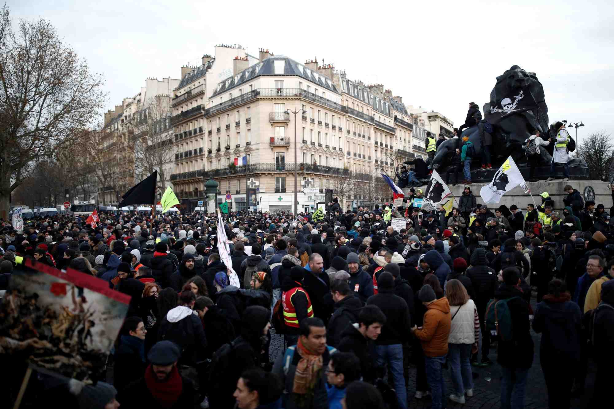Mobilisation en recul, la reforme des retraites devoilee mercredi