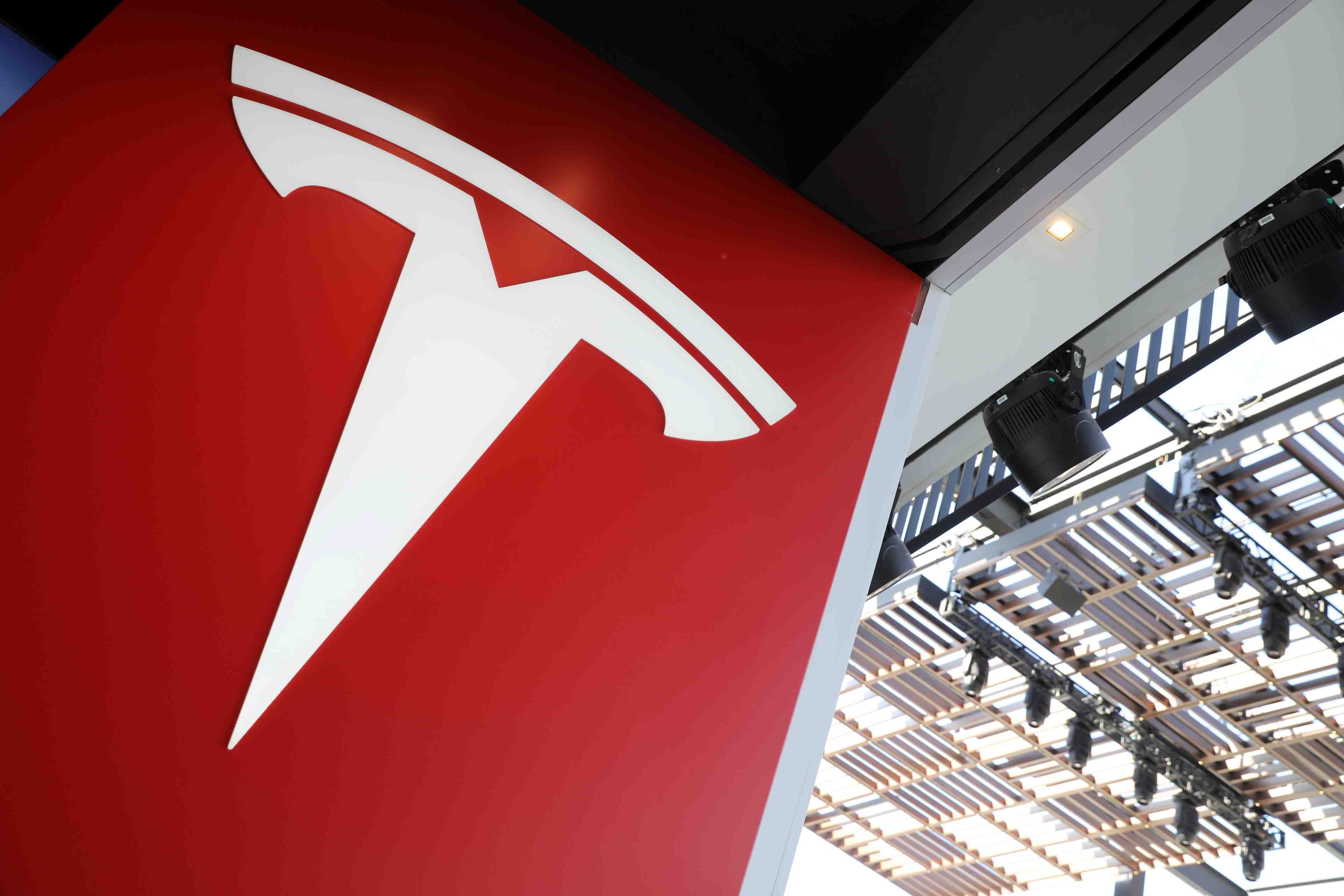 Tesla est a suivre a wall street