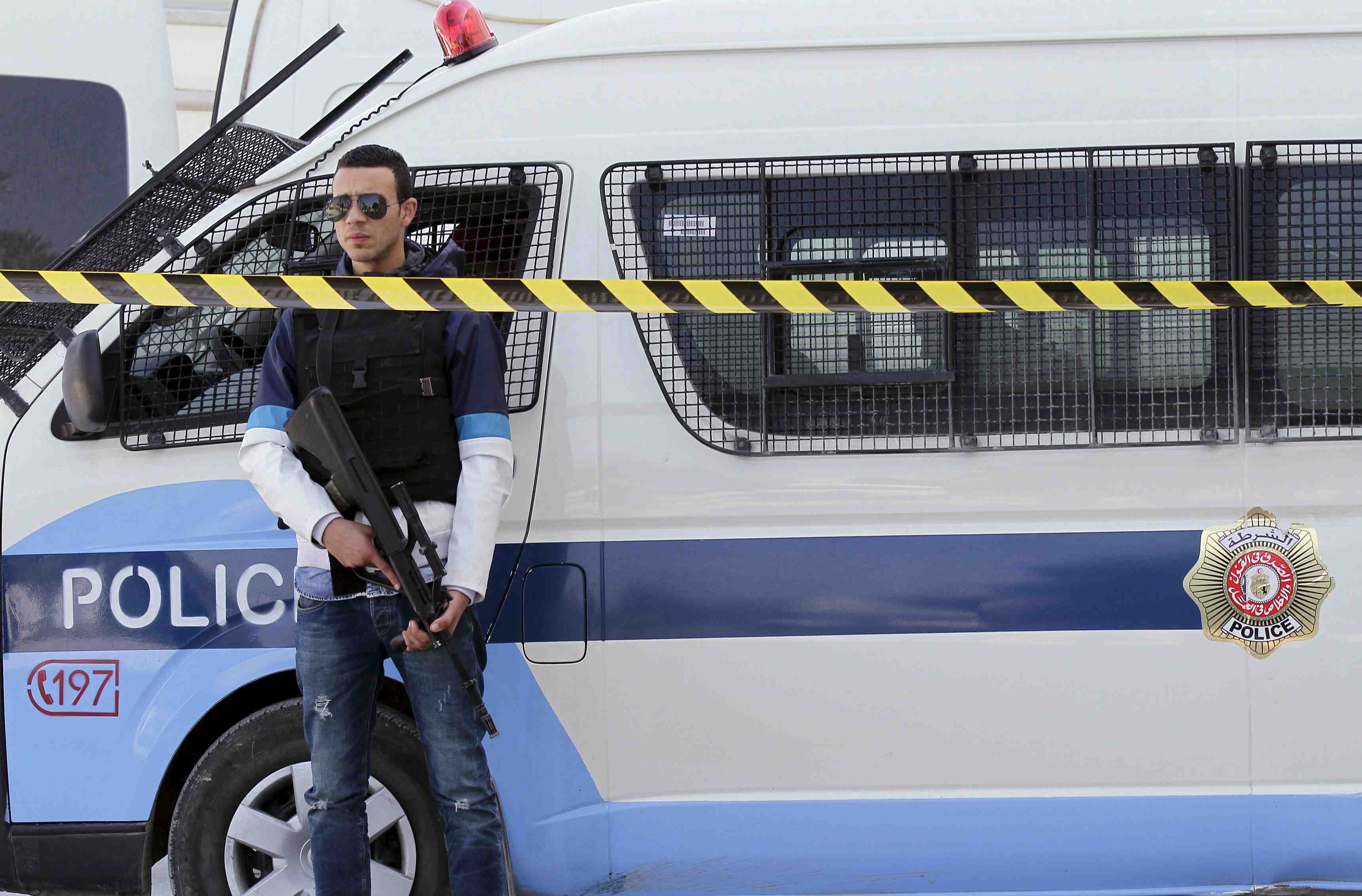Quatre suspects arretes apres l'attaque de tunis