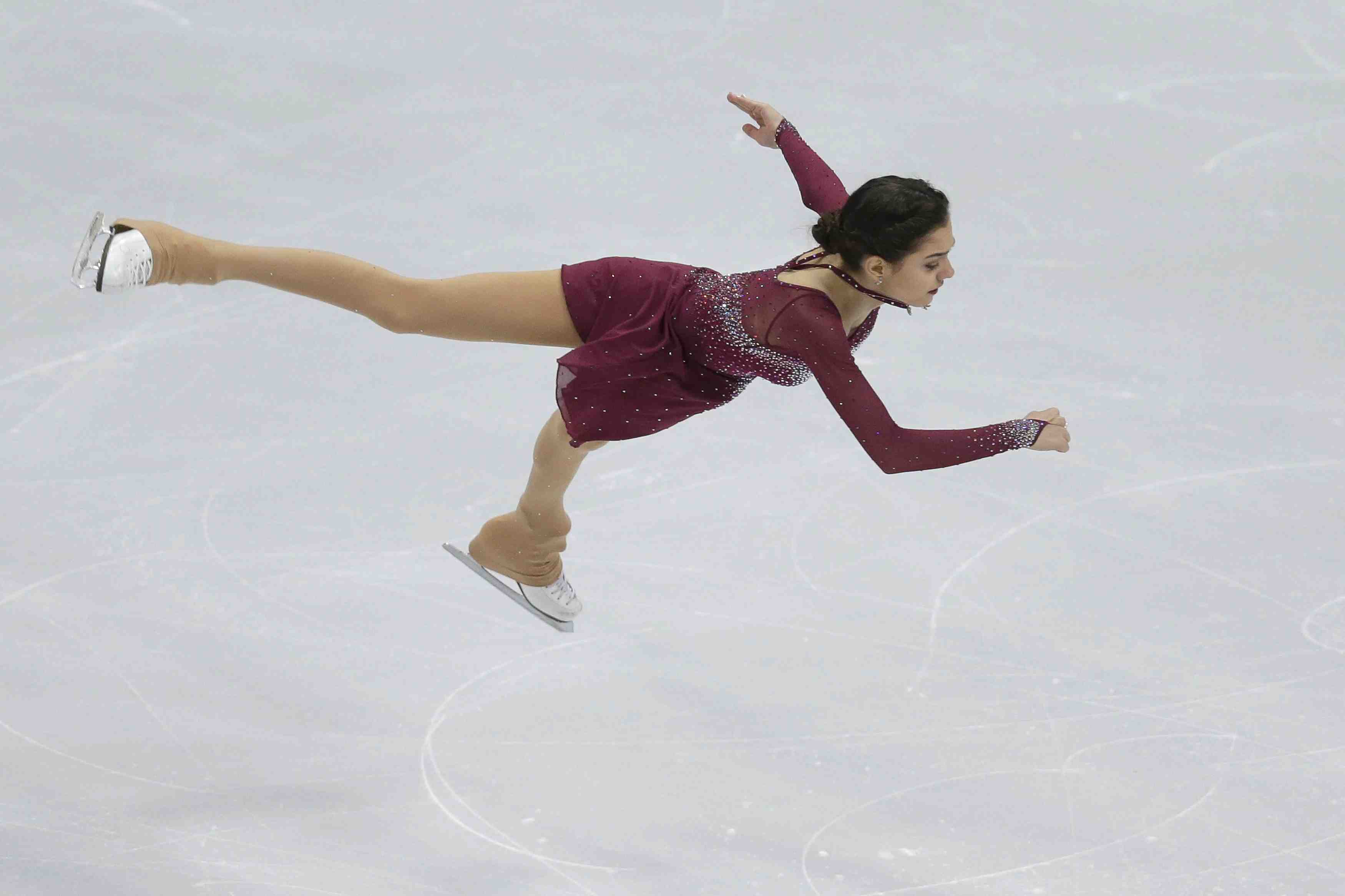 Les russes dominent le programme court, meite huitieme
