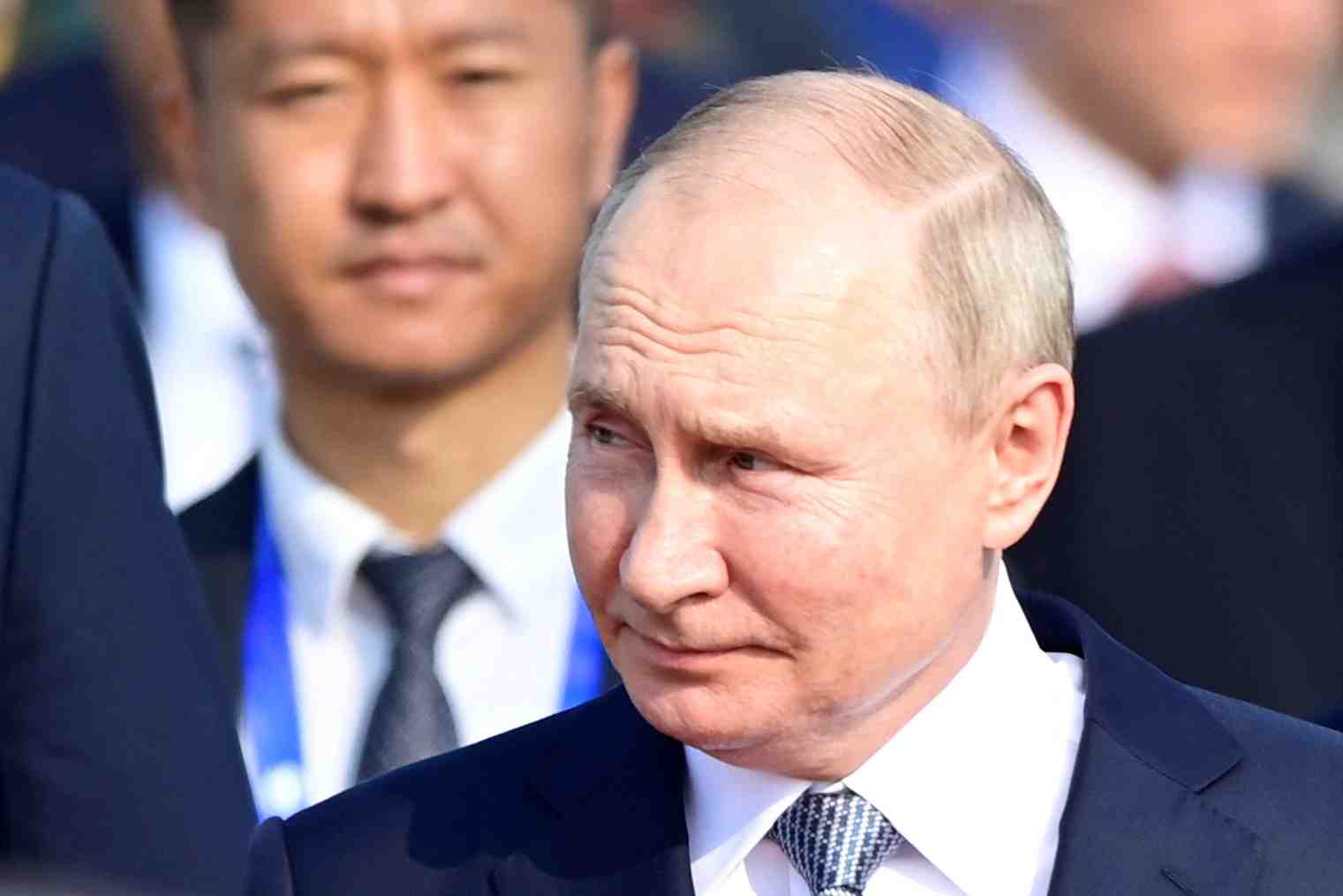 Vladimir Poutine a été président de 2000 à 2008 et l'est de nouveau depuis 2012.