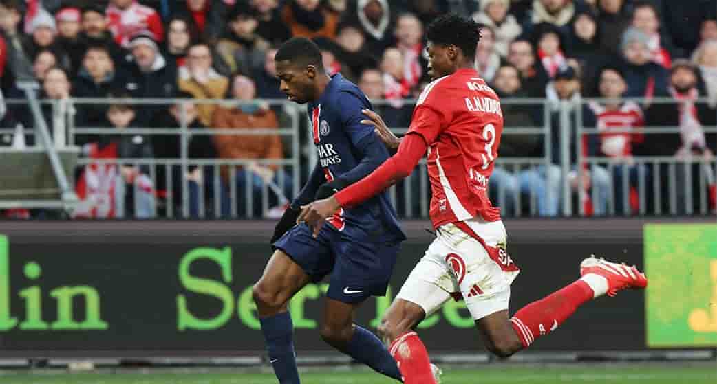 A l’heure de recevoir l’OL, « La Tribune Dimanche » dresse le bilan d’une stratégie pas toujours lisible.
