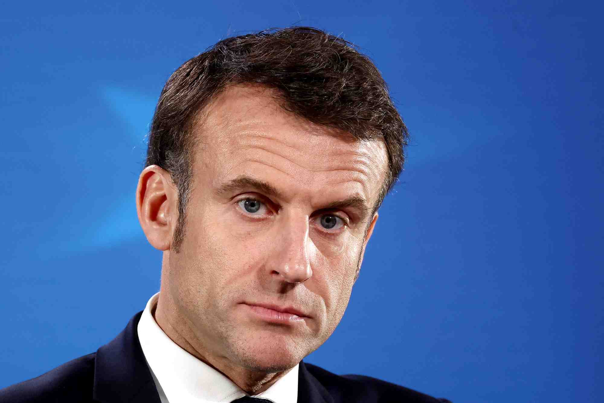 Emmanuel macron lors d'une conference de presse a bruxelles