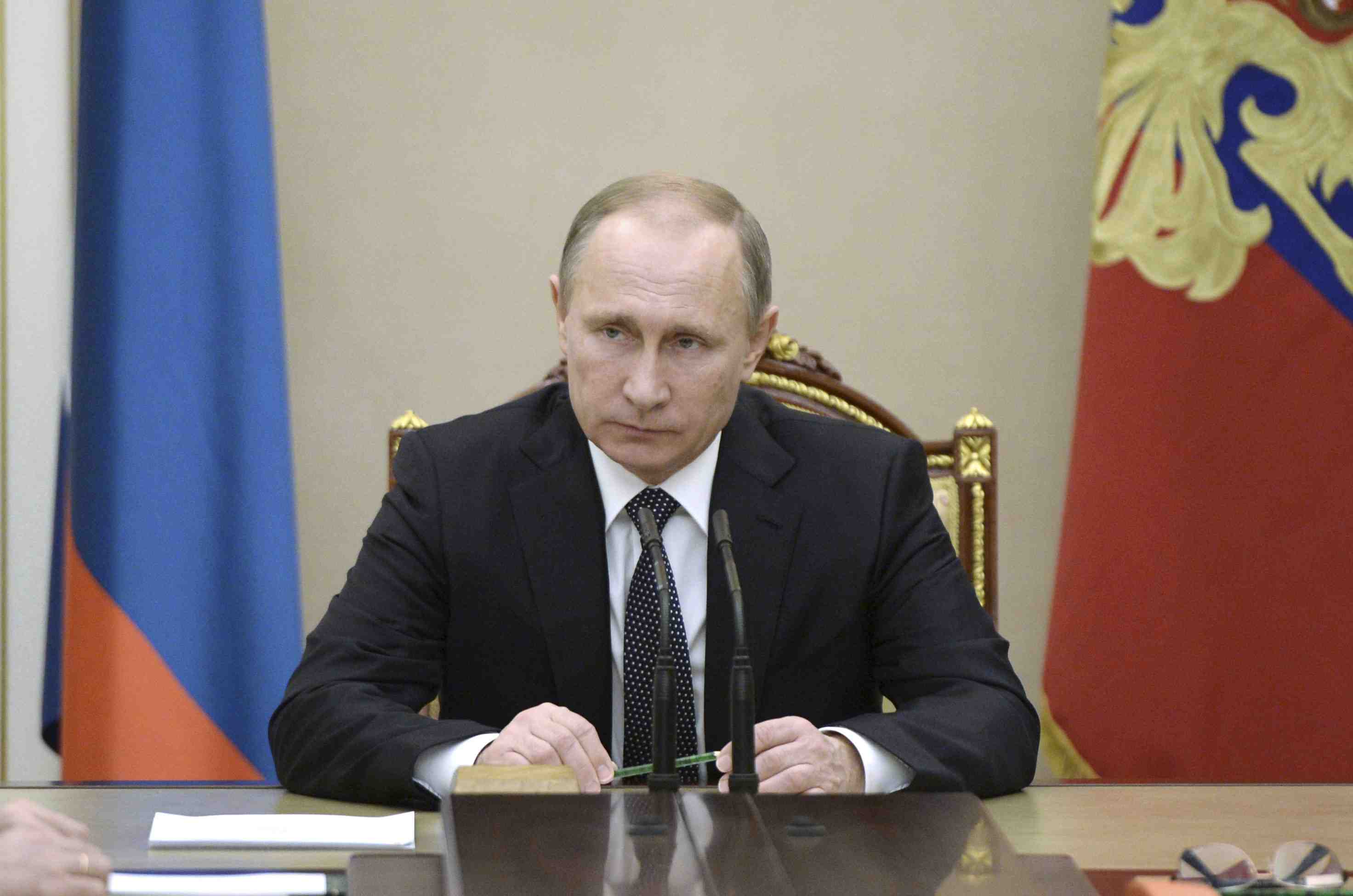 Vladimir poutine defend l'intervention militaire russe en syrie