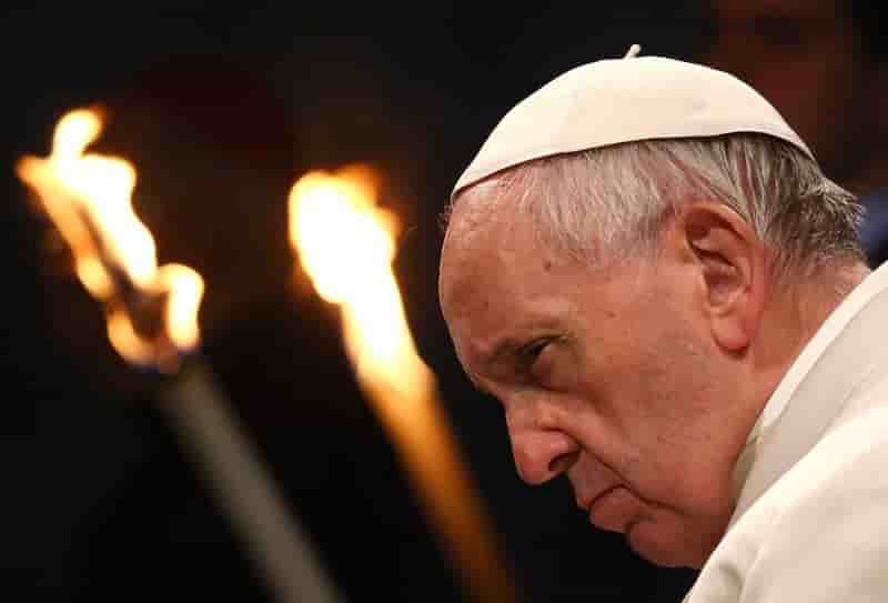 Vendredi saint: le pape evoque la honte de l'eglise et des hommes