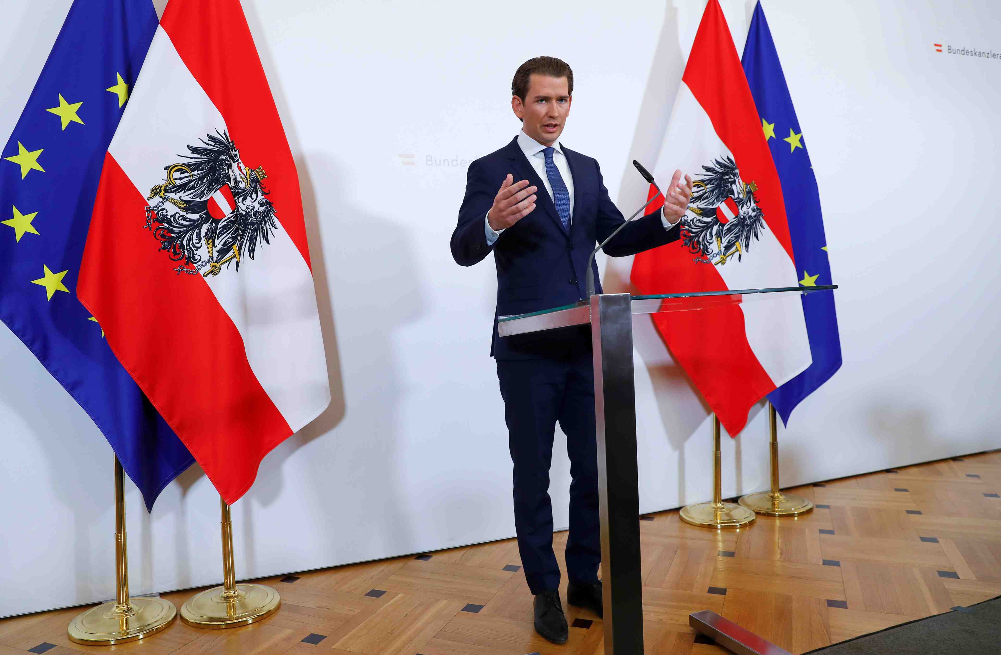 Sebastian kurz met fin a la coalition de droite en autriche