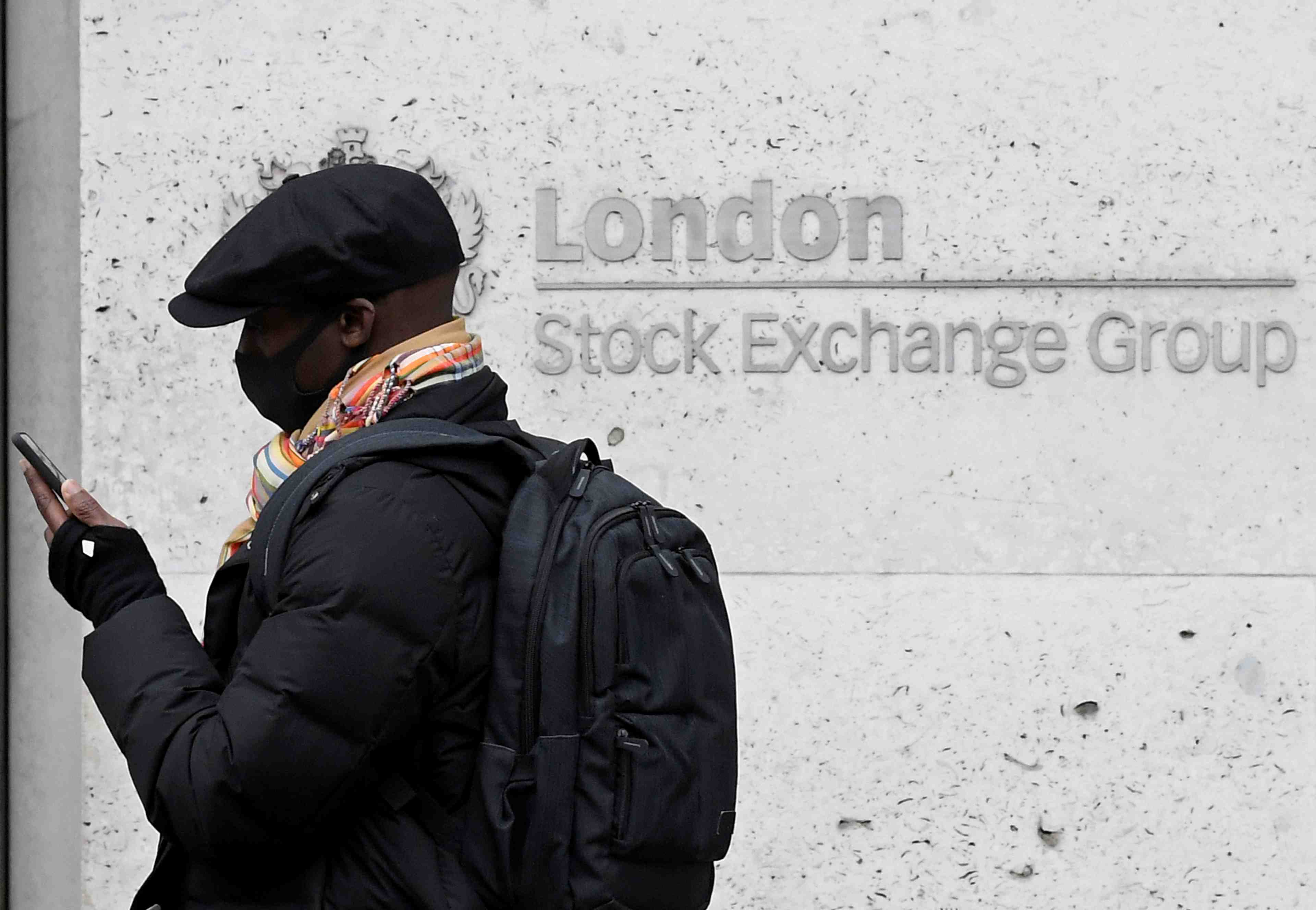 Made.com, le specialiste des meubles en ligne, prevoit une ipo a londres