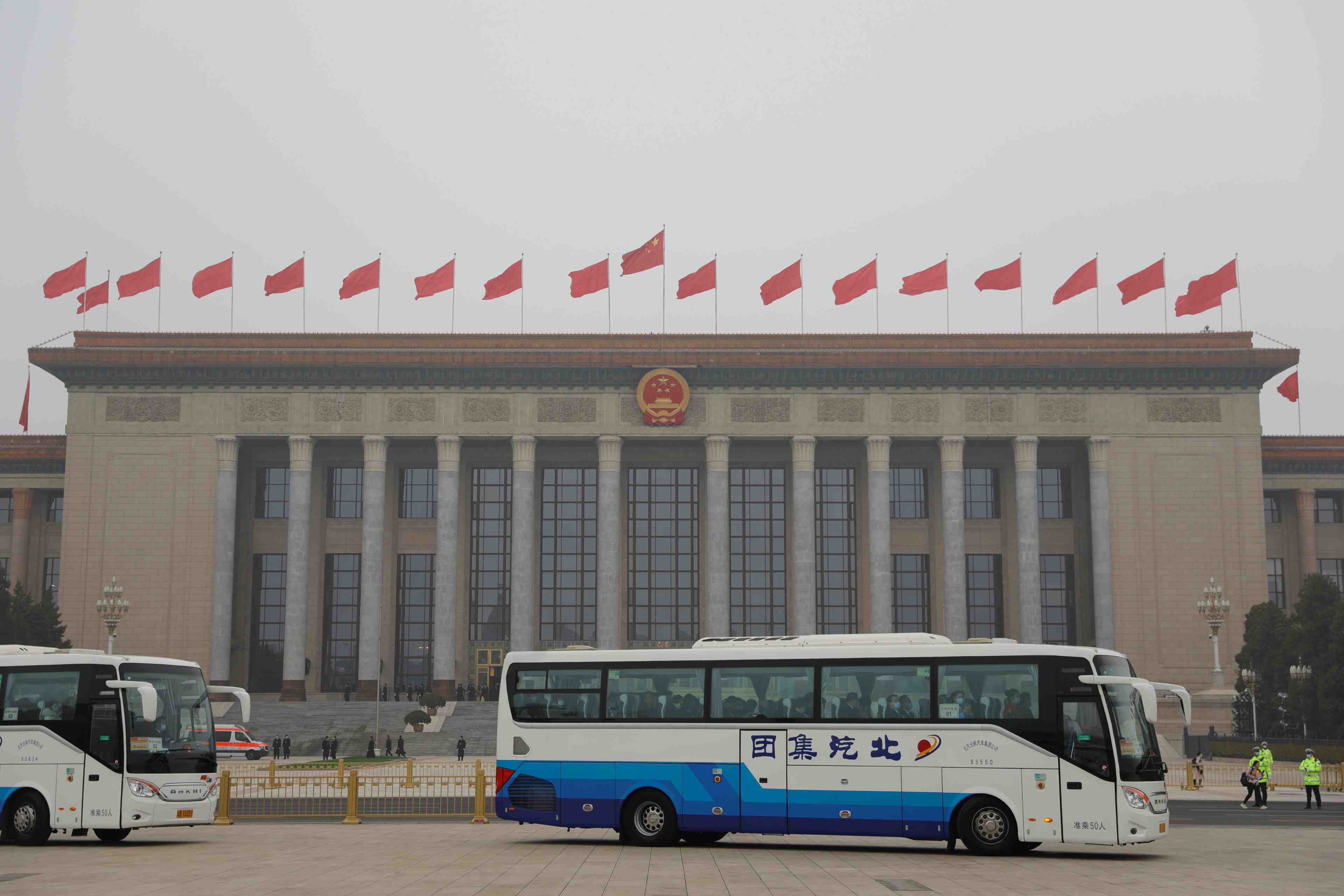 Le parlement chinois va reporter les elections legislatives a hong kong