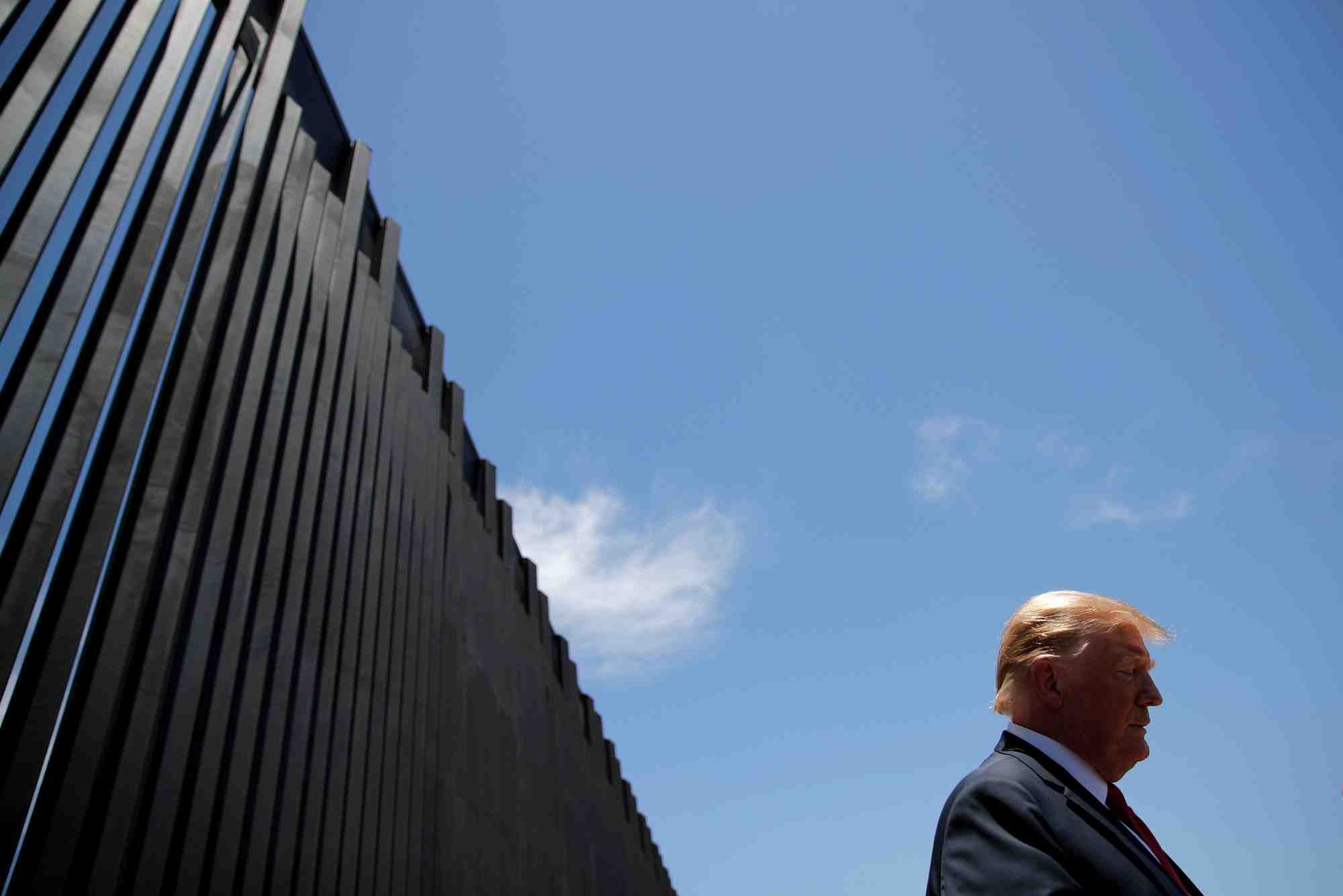 Donald Trump avait lancé en 2019 la construction d'un mur frontalier pour empêcher l'immigration illégale depuis le Mexique.