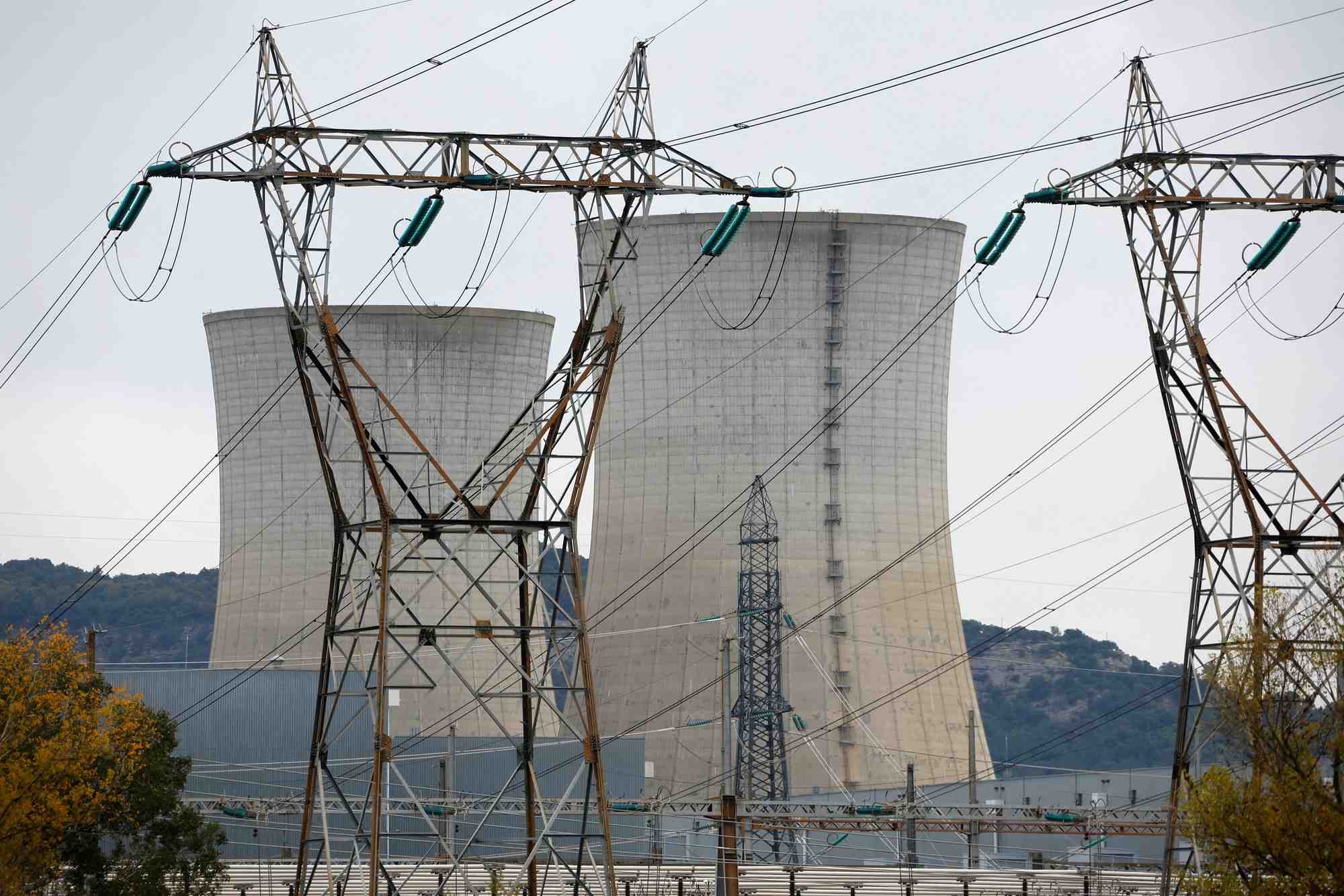 Le site de la centrale nucleaire du tricastin a saint-paul-trois-chateaux
