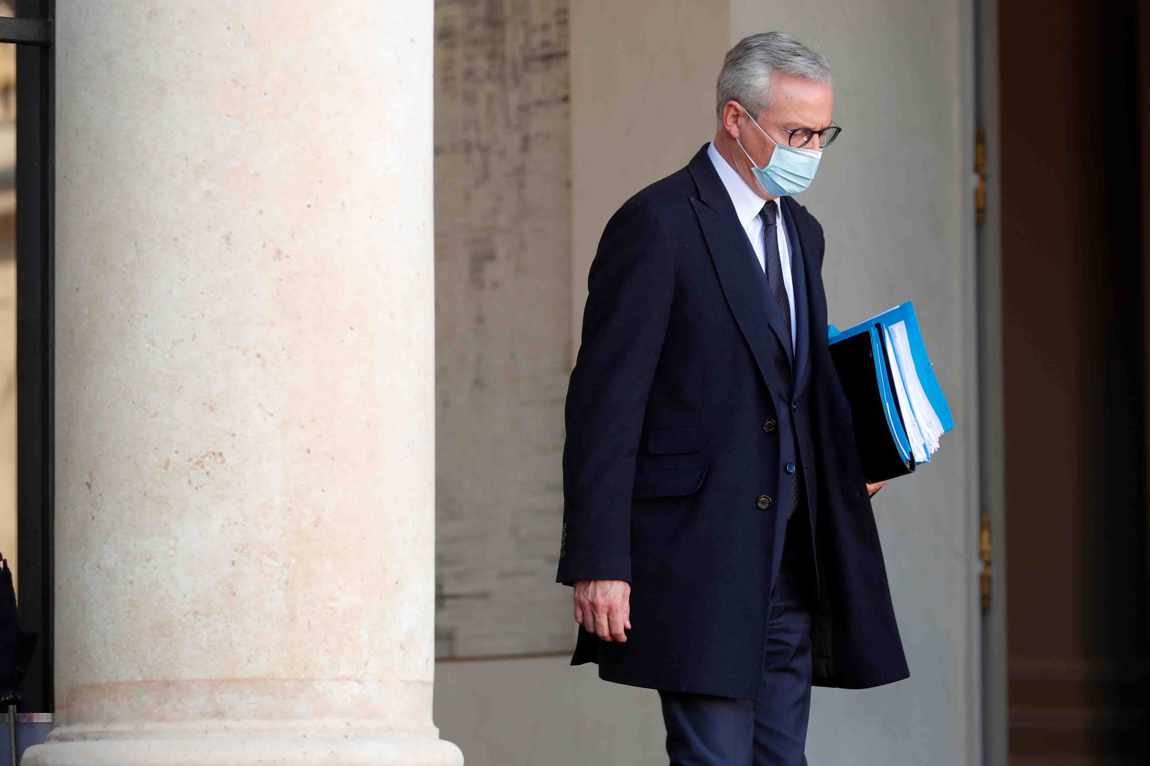 Nous allons demander une surtaxe sur les importations americaines, dit le maire