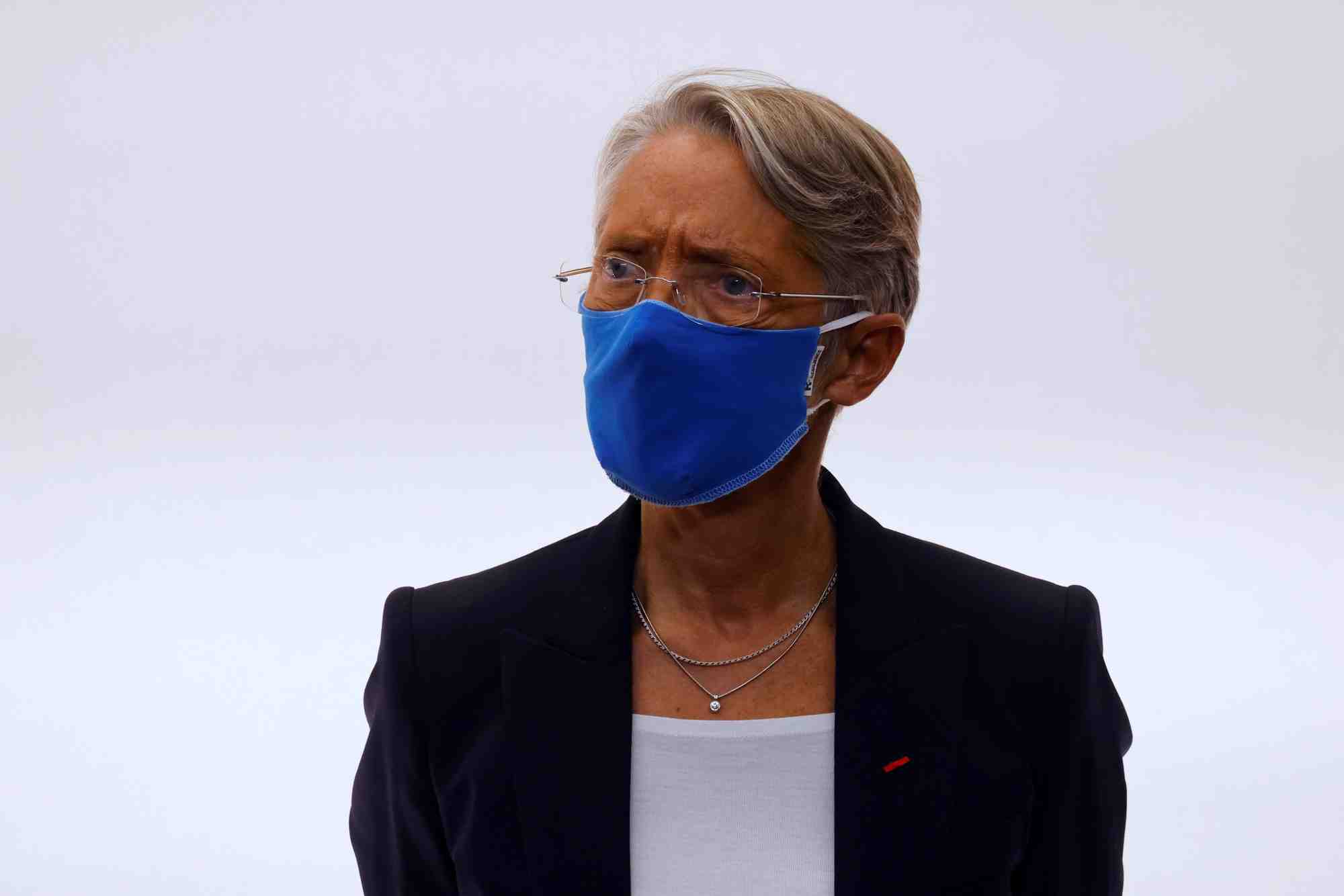Borne hospitalisee apres avoir ete contaminee par le coronavirus, annonce le ministere