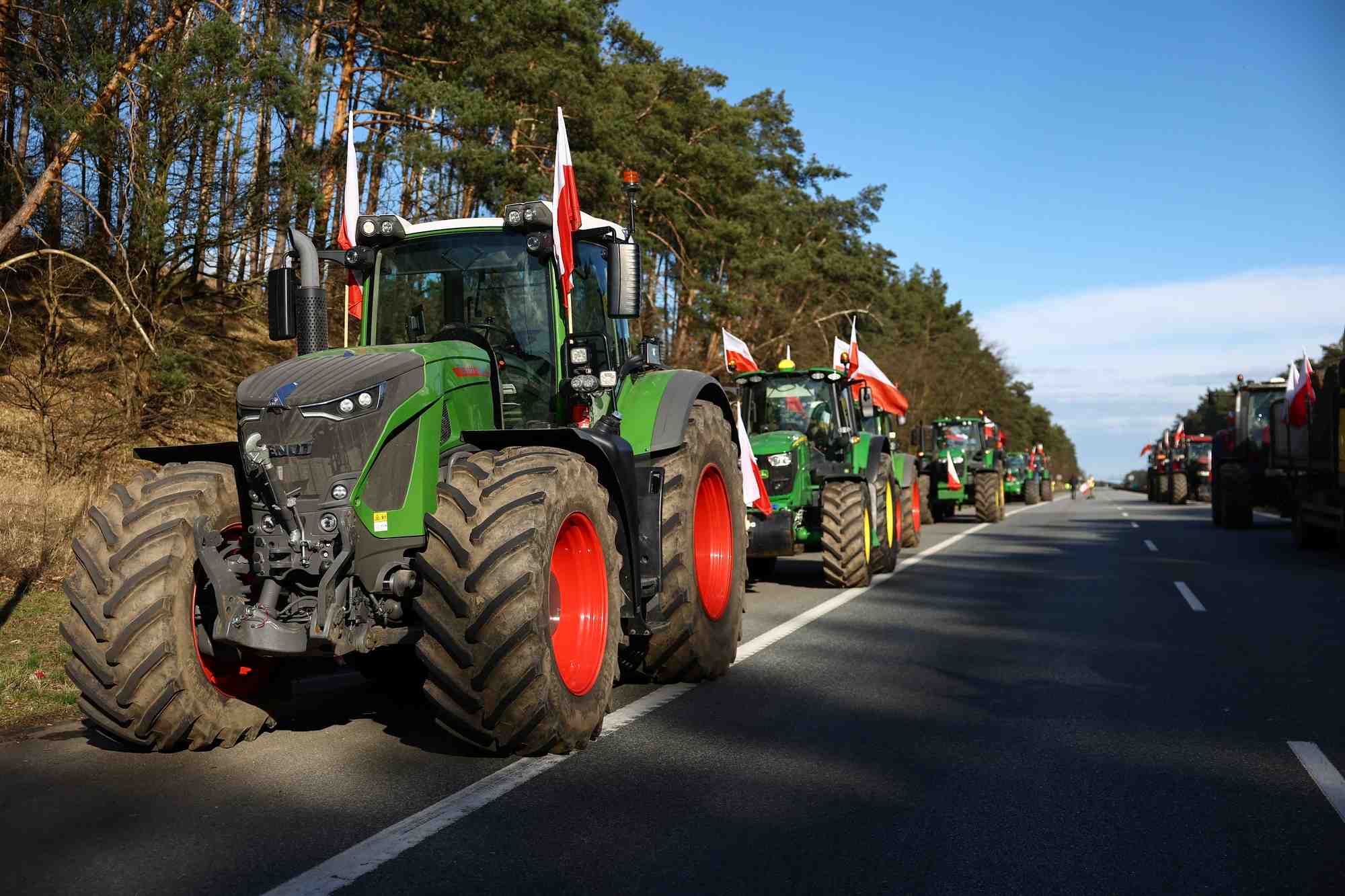 « La loi a une valeur juridique inférieure à celle de la Constitution ou du droit de l'Union européenne. Or, la protection de l'environnement est bien un objectif de valeur constitutionnelle, comme l'a reconnu en 2020, le Conseil constitutionnel », rappelle Arnaud Gossement.