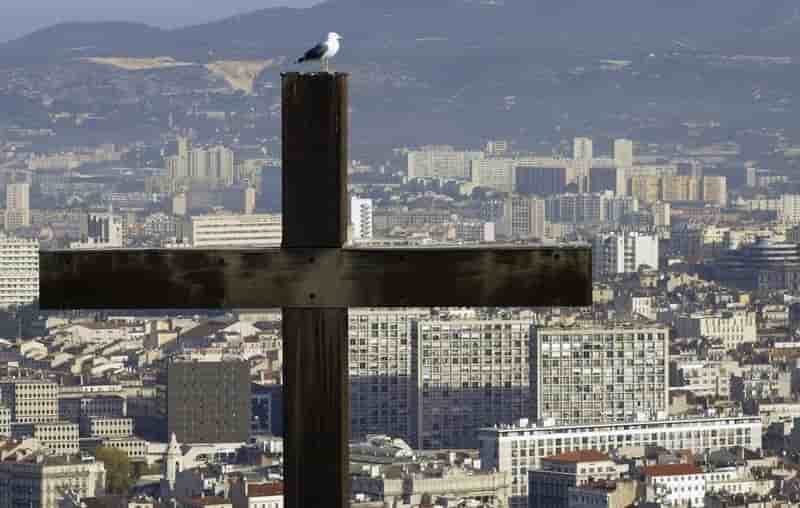 Manuel valls a marseille pour saluer la baisse de la delinquance