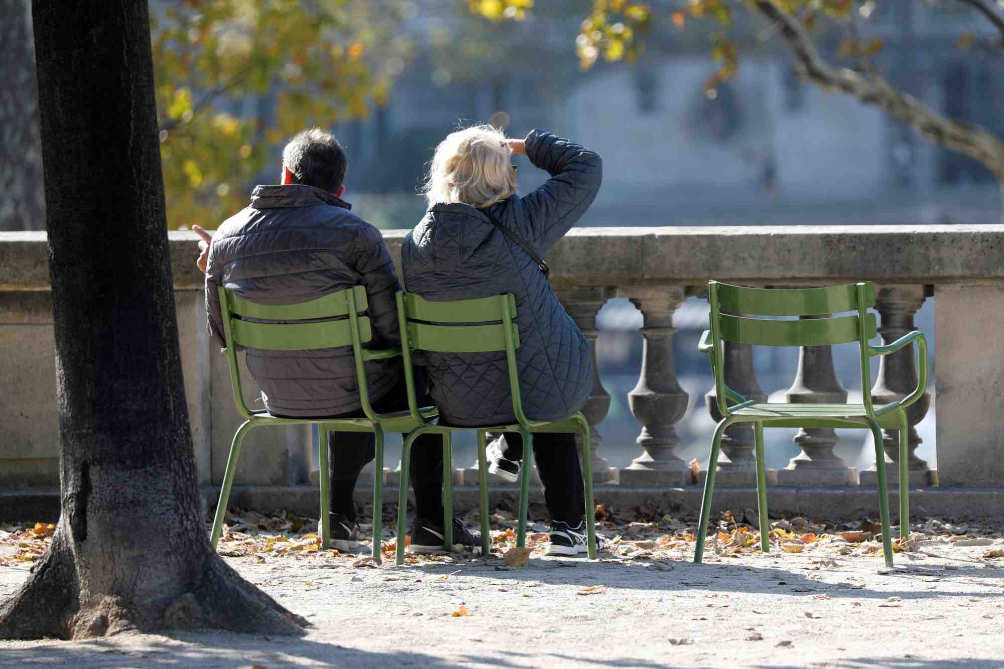 Retraites: le gouvernement ne retire pas l'"age-pivot" du projet de loi