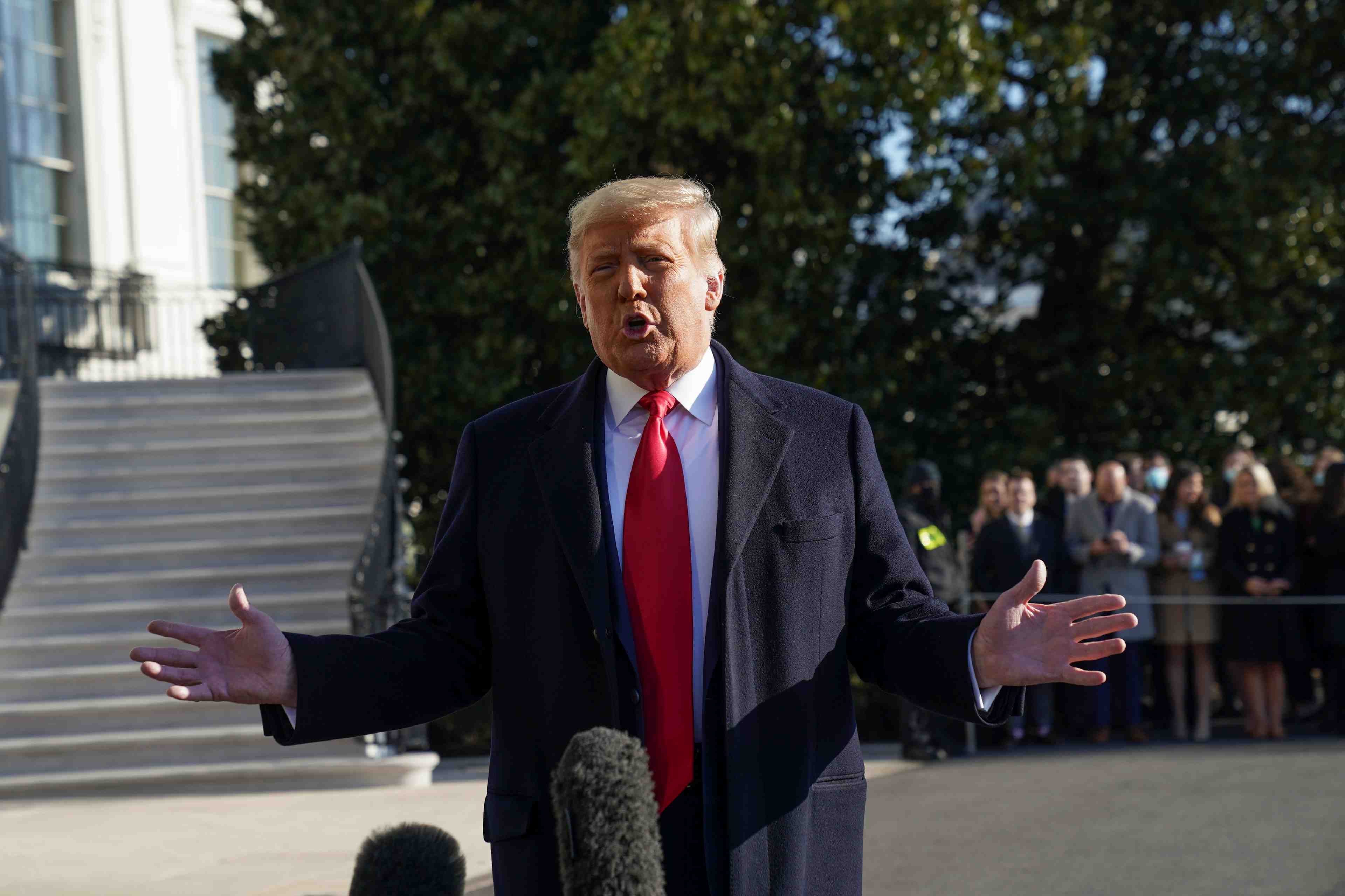 L'impeachment provoque une immense colere mais "je ne veux pas de violence", assure trump