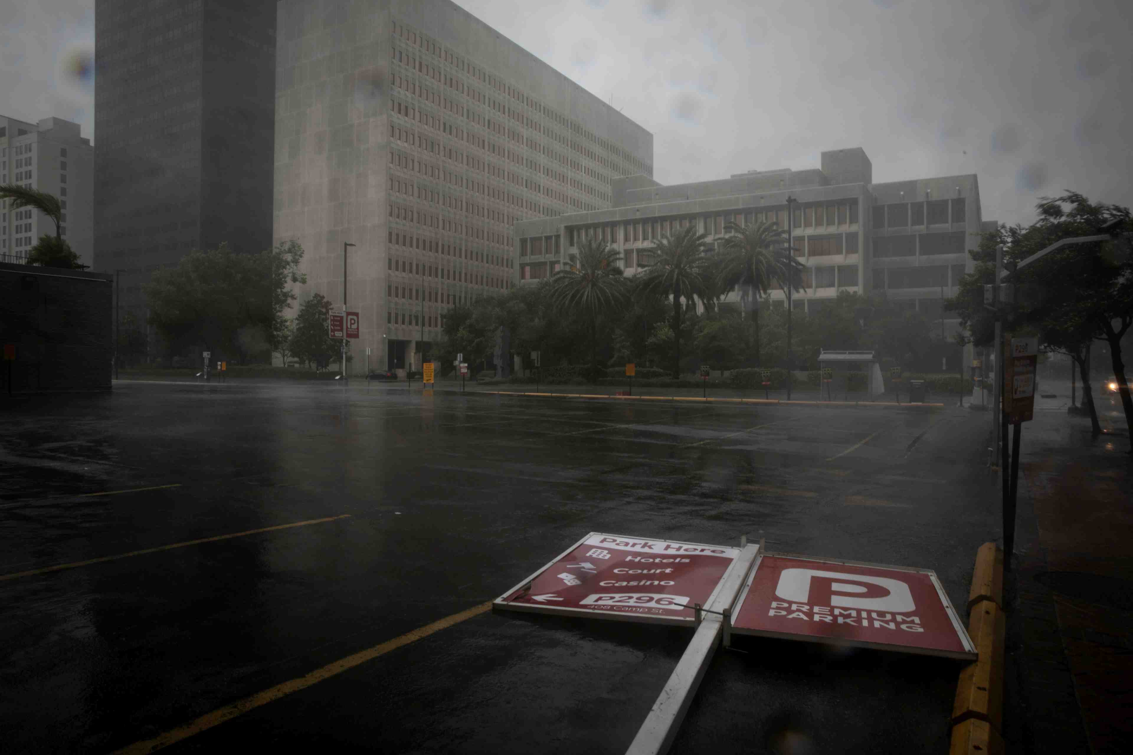 Usa: un mort et des coupures de courant en louisiane apres le passage de l'ouragan ida