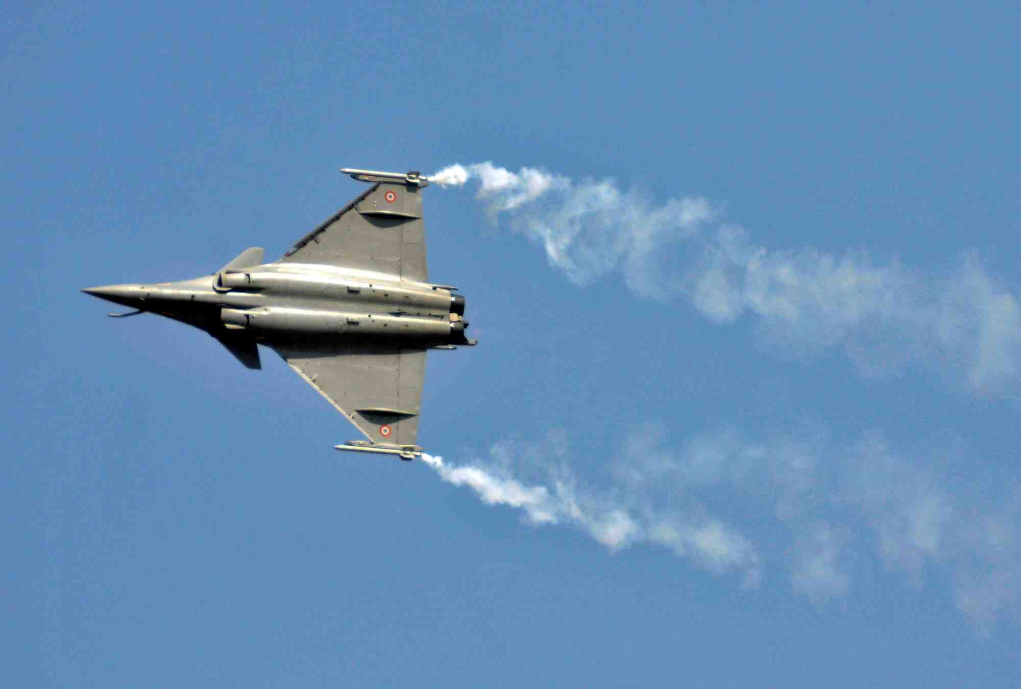 New delhi confirme le contrat rafale, l'opposition indienne veut une enquete