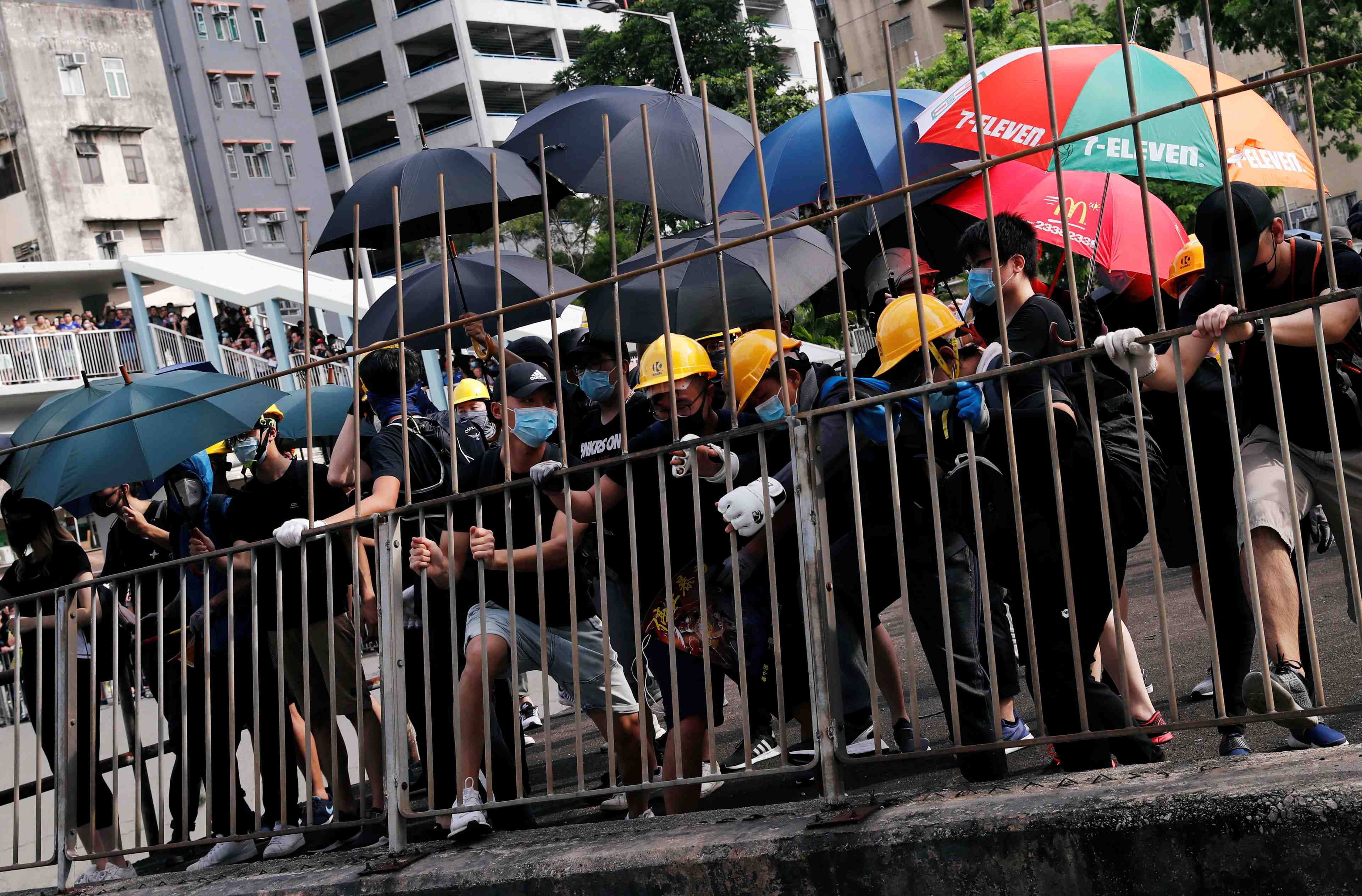 Rassemblement a hong kong malgre l'interdiction manifester