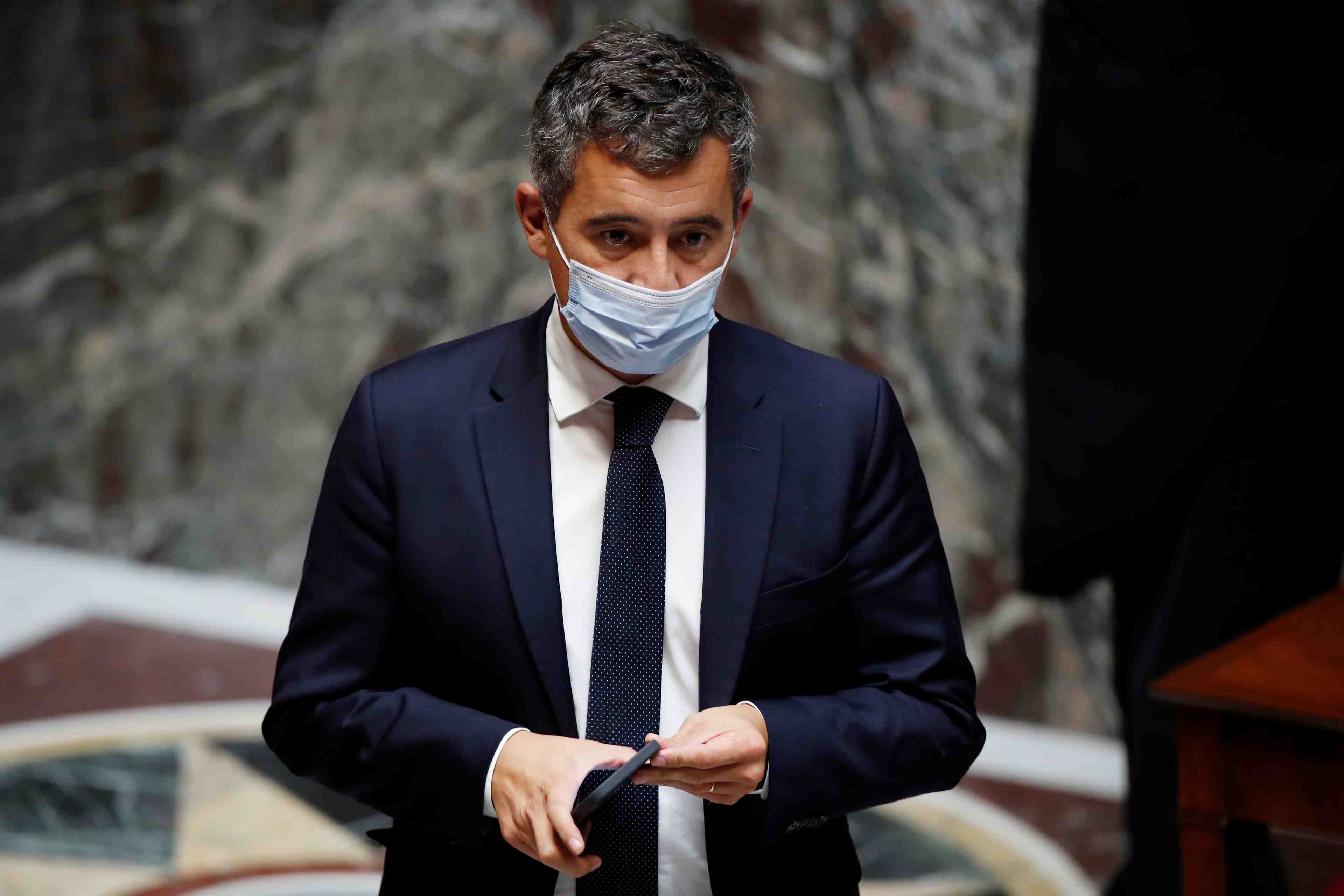 Darmanin dit avoir rappele la primaute des lois de la republique au chef de l'eglise francaise