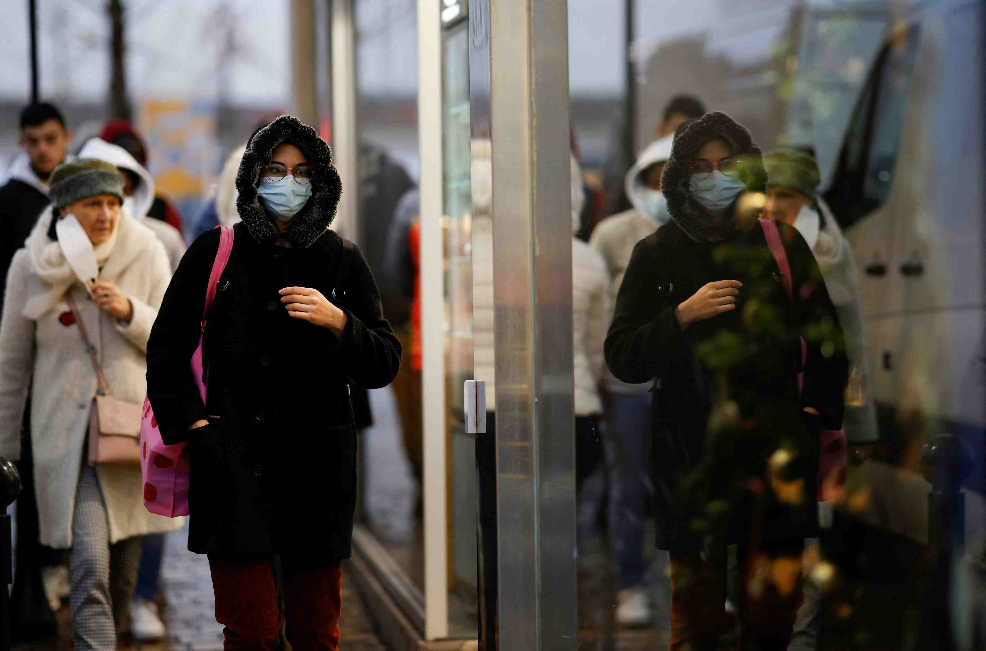 Coronavirus: la france va durcir les controles avec le royaume-uni, dit attal