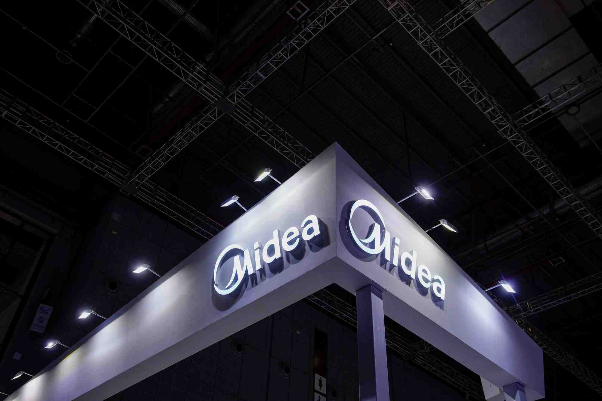 Le logo midea