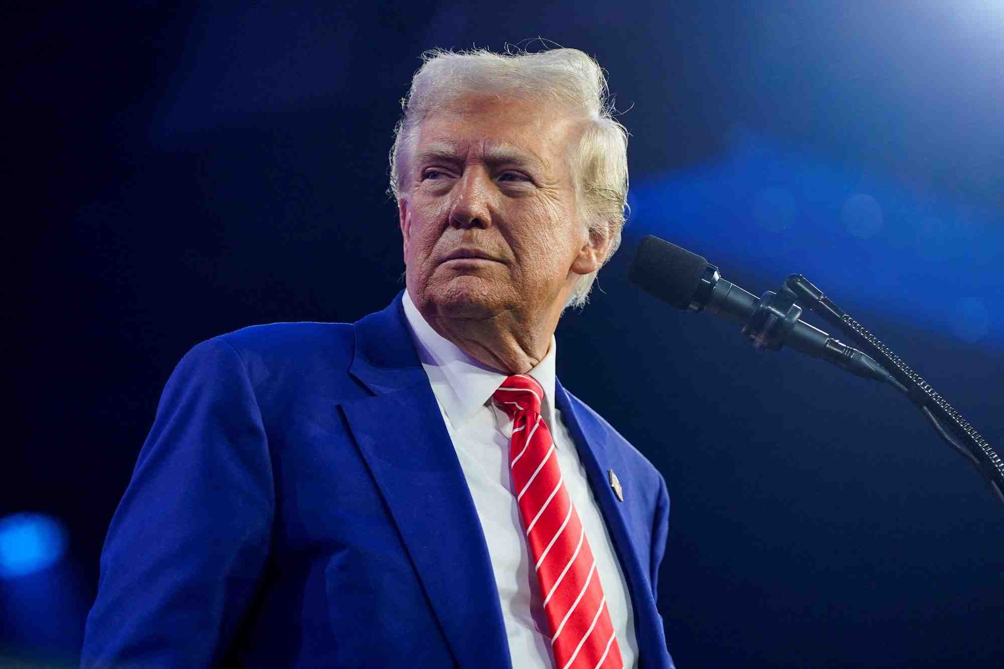 Le président élu américain Trump assiste à un événement de Turning Point USA à Phoenix, en Arizona