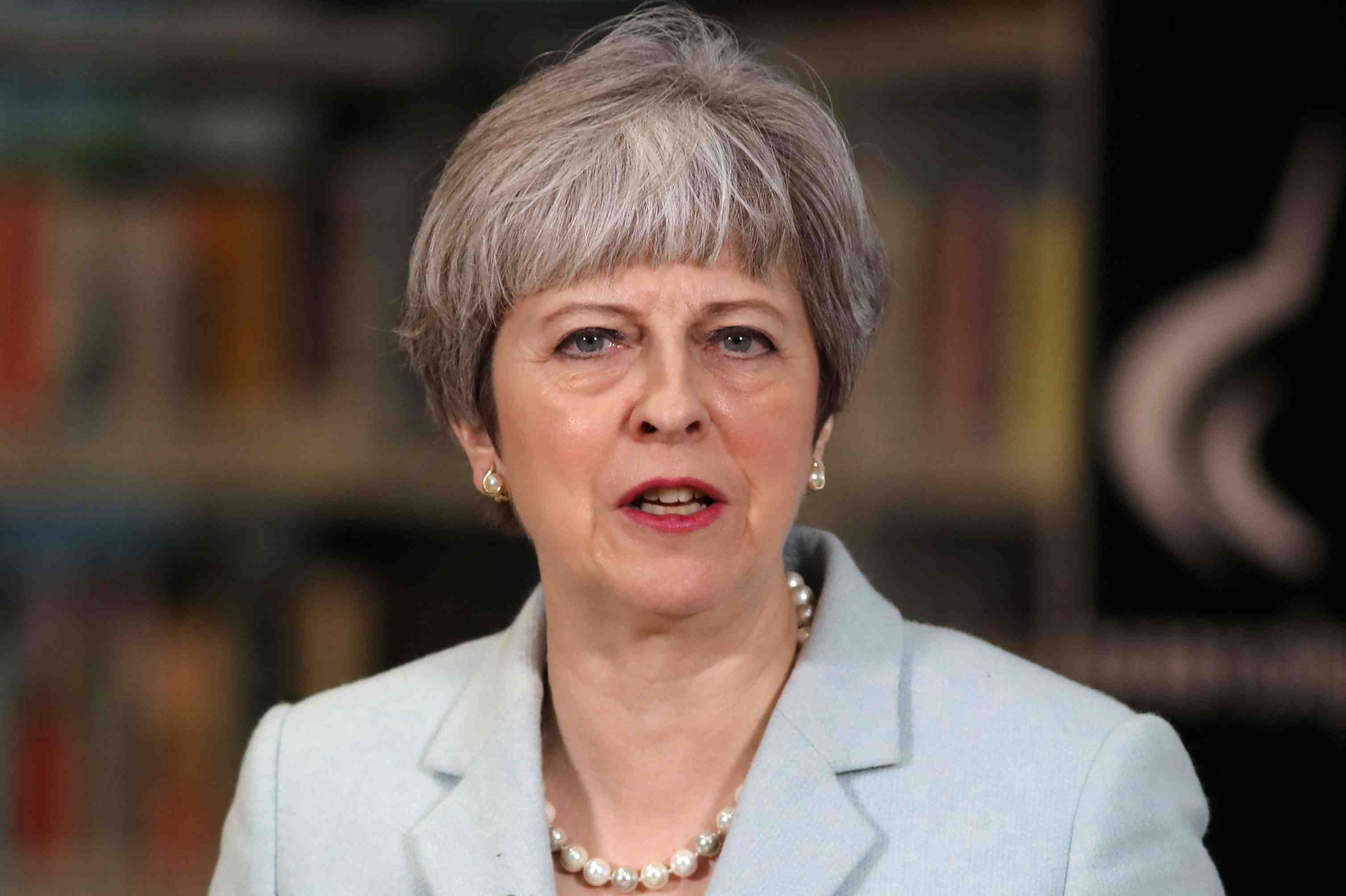 La pression s'accentue sur may avant une reunion sur le brexit
