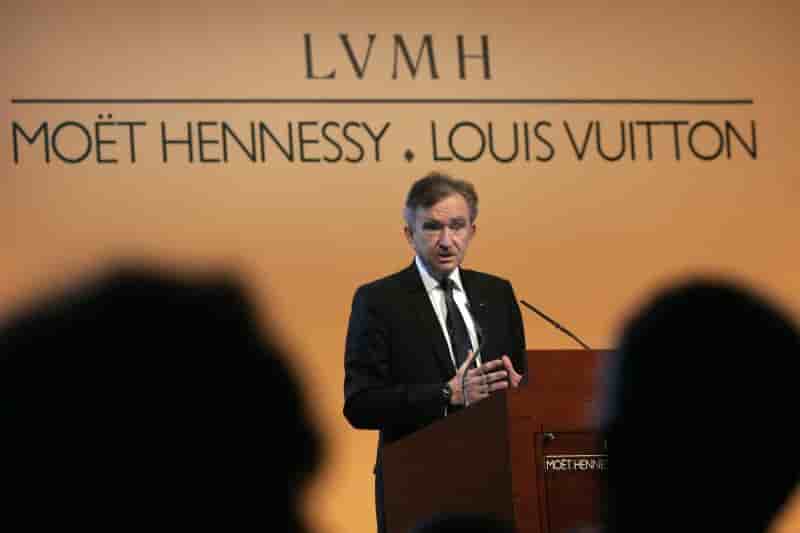 Lvmh investit dans le moteur de recherche de mode lyst