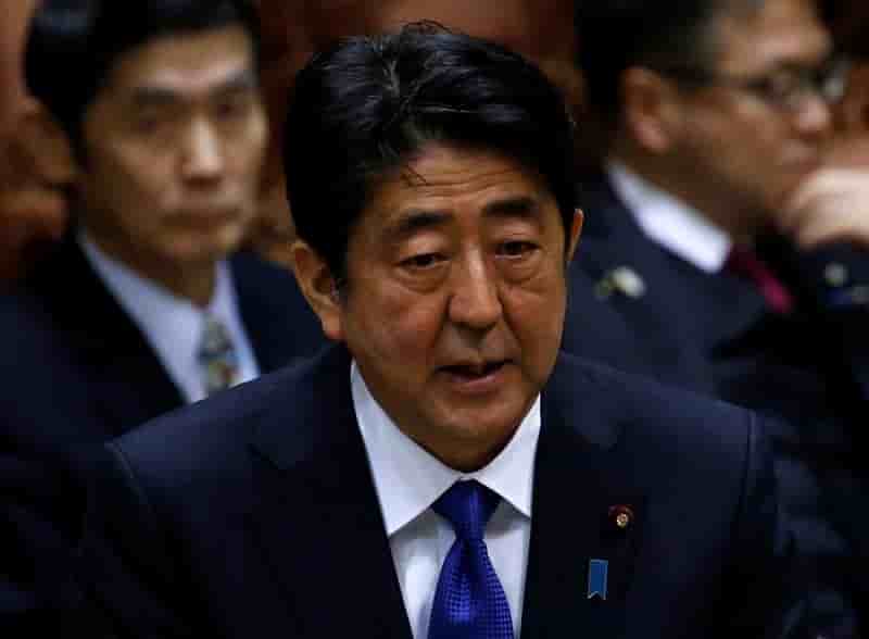 Shinzo abe fragilise par un scandale