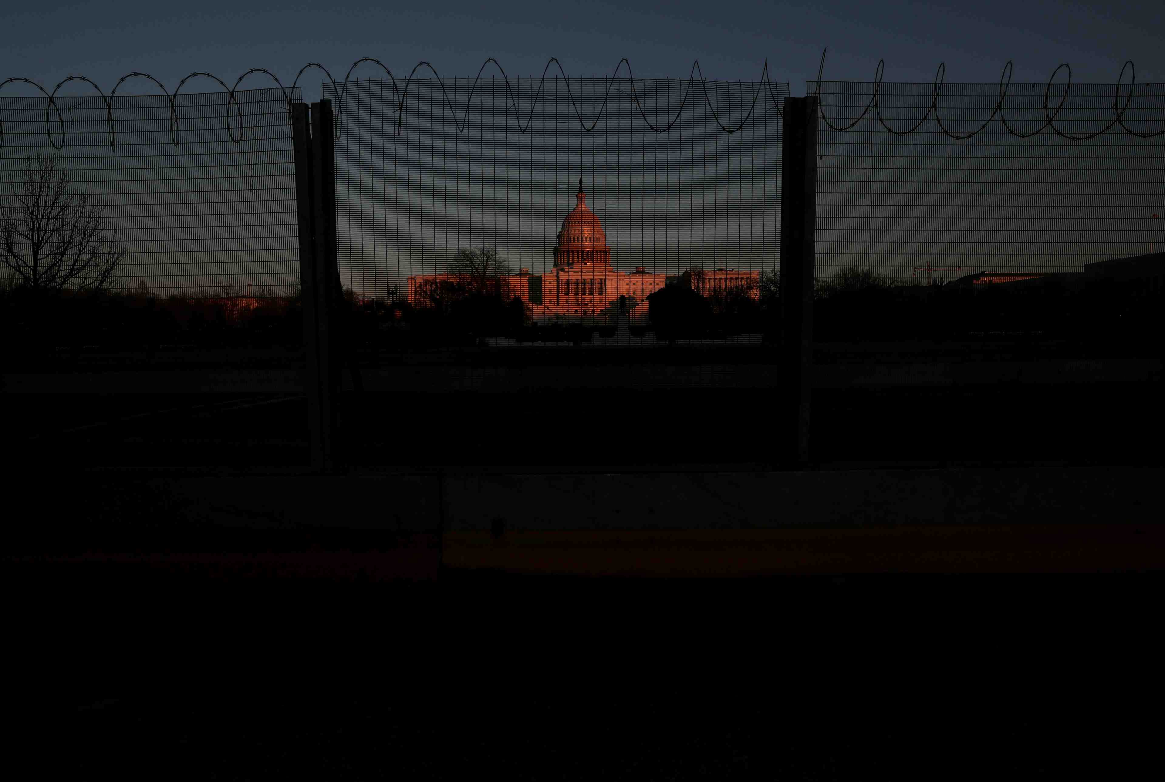 Usa/impeachment: les avocats de trump remettent en cause la constitutionnalite du proces