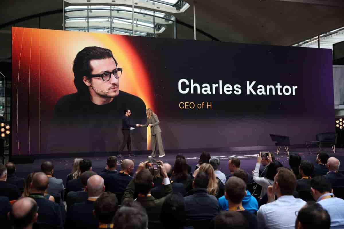 Charles Kantor, cofondateur et directeur général de H lors d’une conférence en 2024.