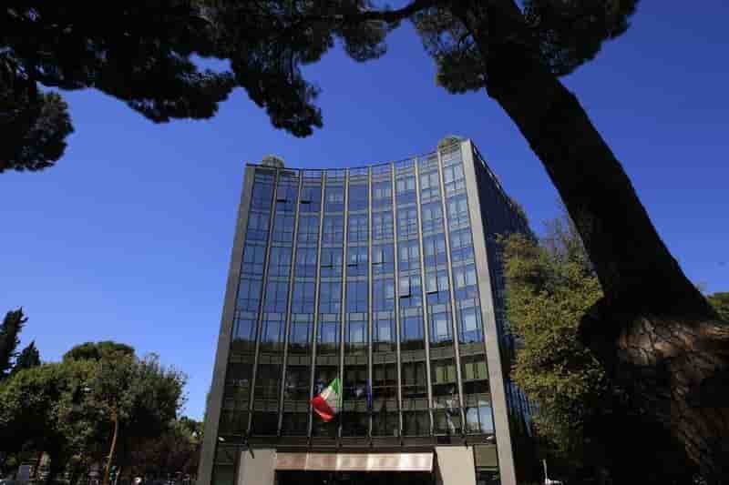 Finmeccanica pense pouvoir atteindre le haut de sa fourchette de previsions