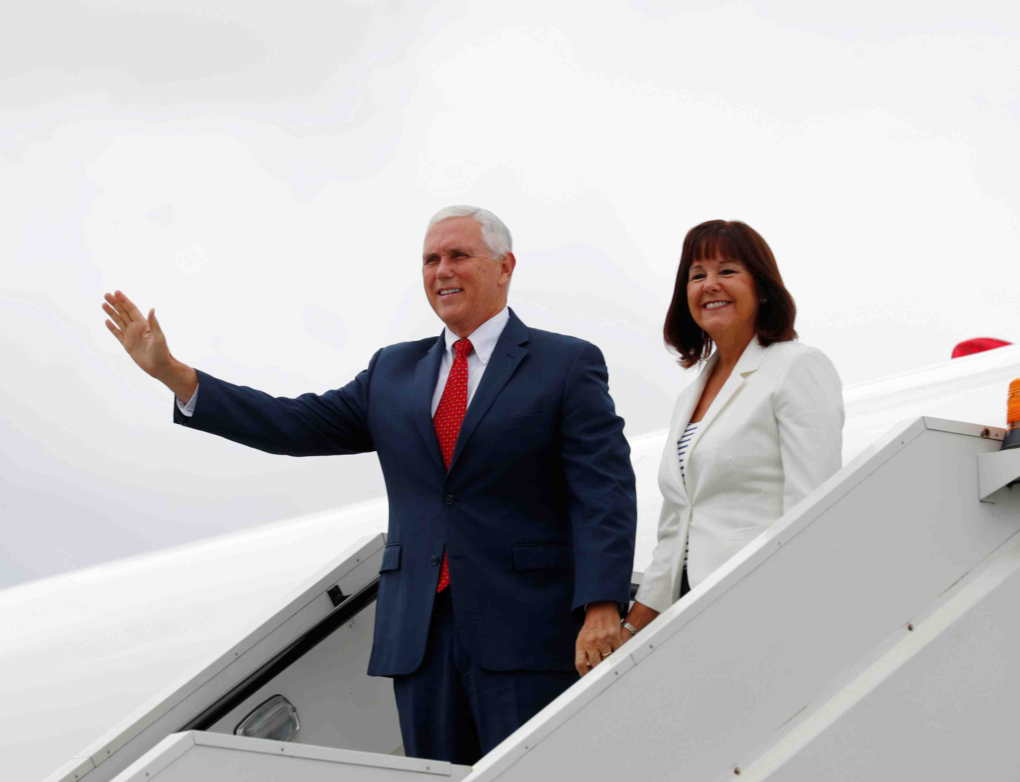 Coronavirus: test negatif pour le vice-president americain pence
