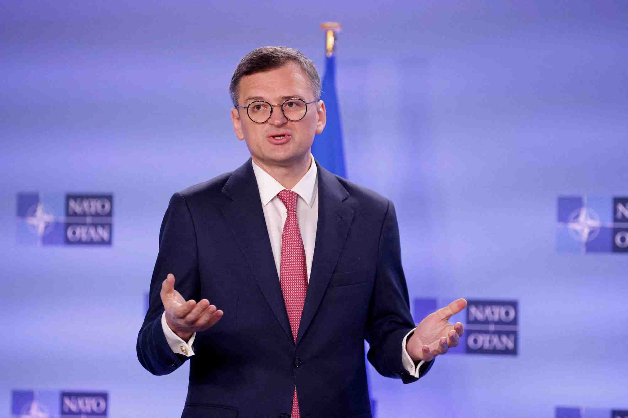 Le ministre ukrainien des affaires etrangeres dmitro kouleba