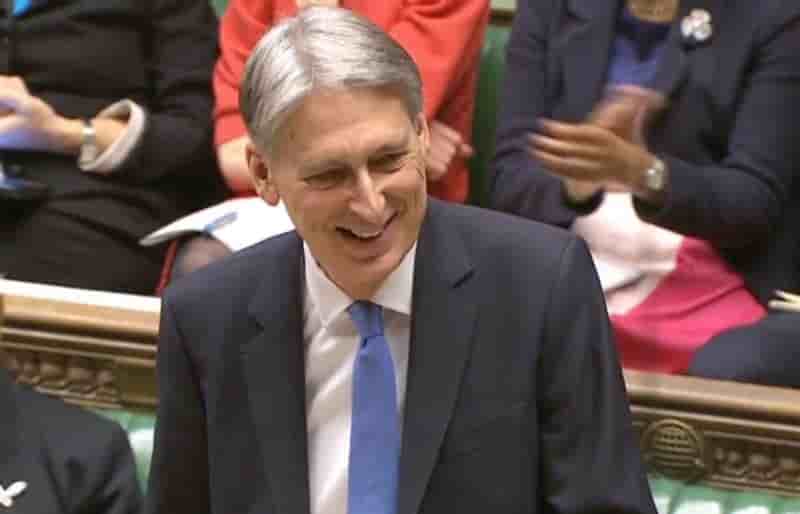 Londres presente un budget en berne avec le brexit