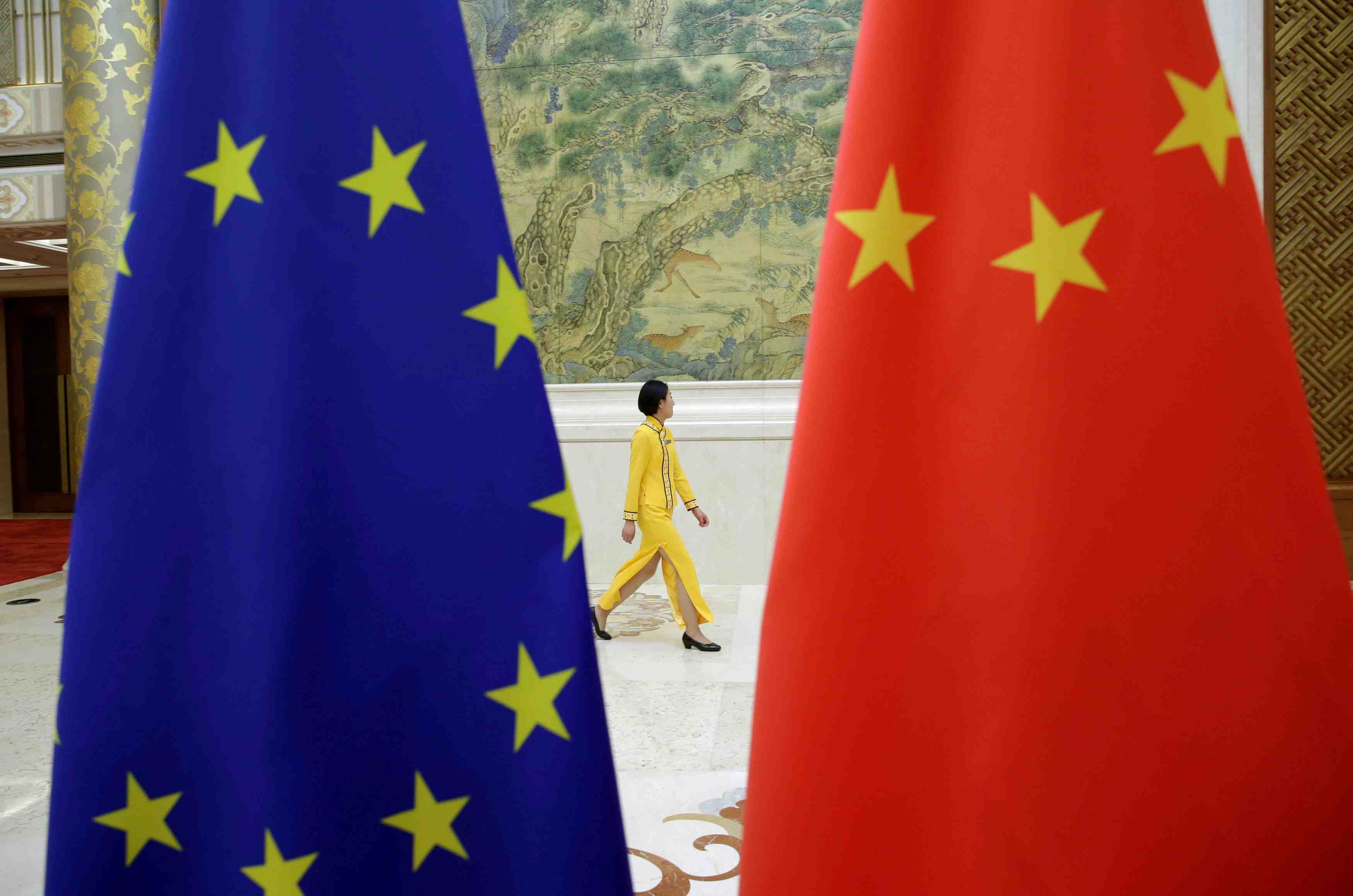 Reunion de l'ue sur la strategie a adopter avec la chine, les usa