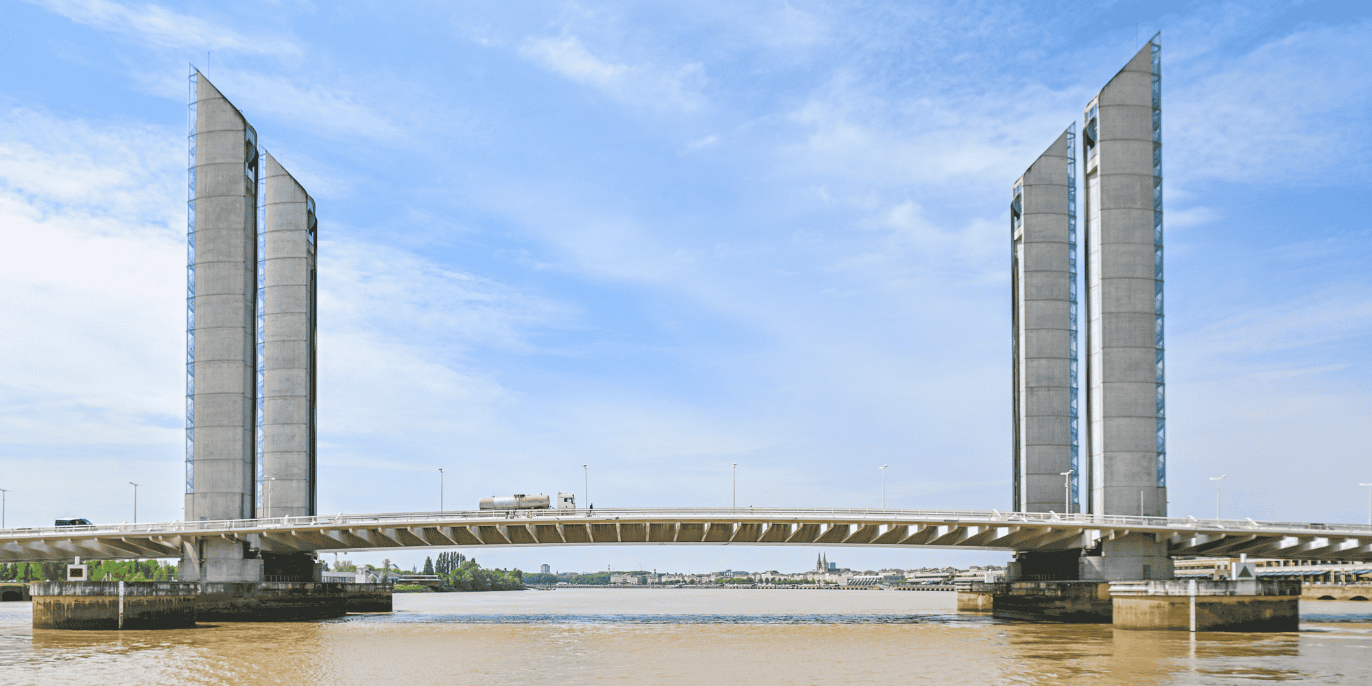 Pont Chaban-Delmas