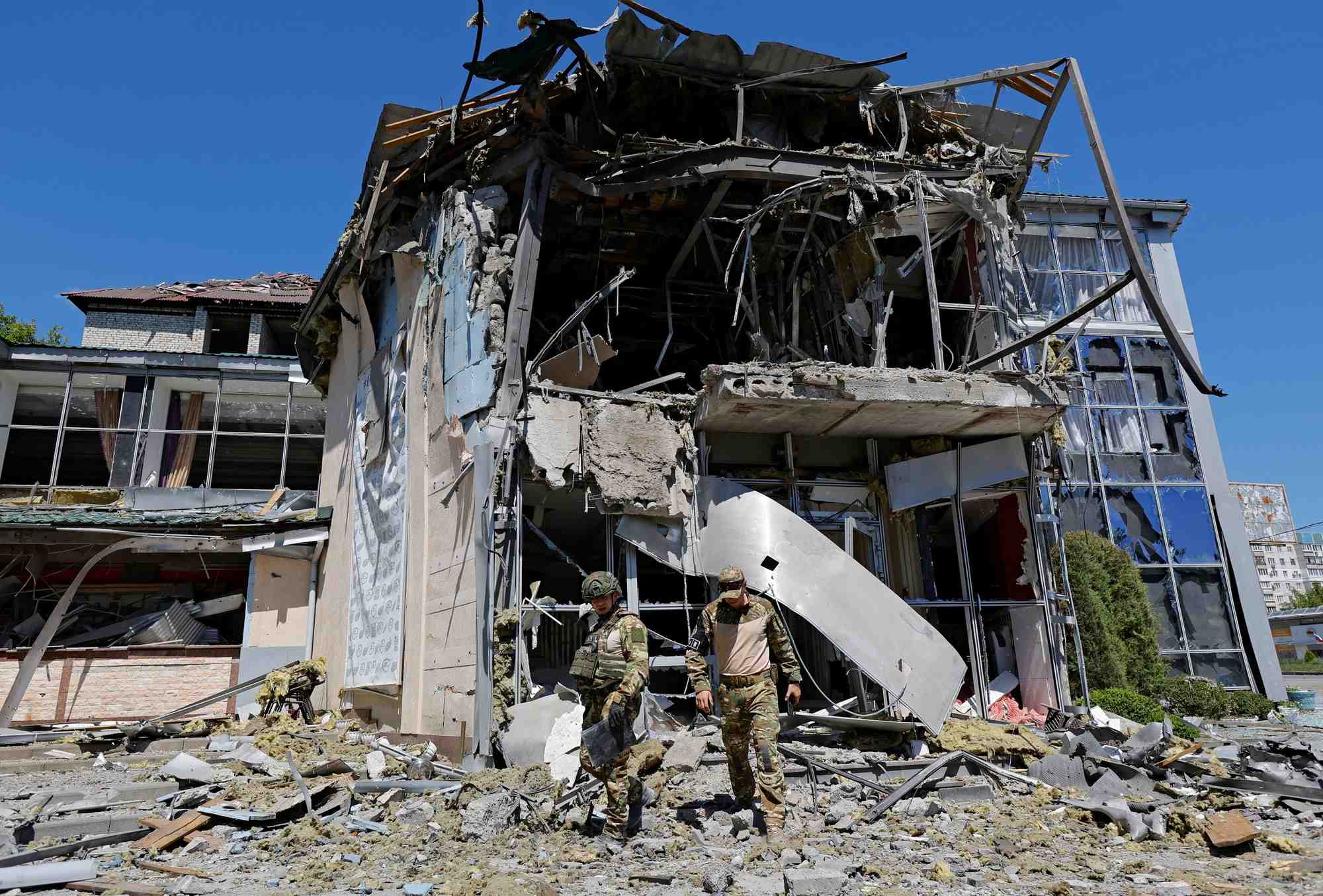 Site d'un recent bombardement a donetsk