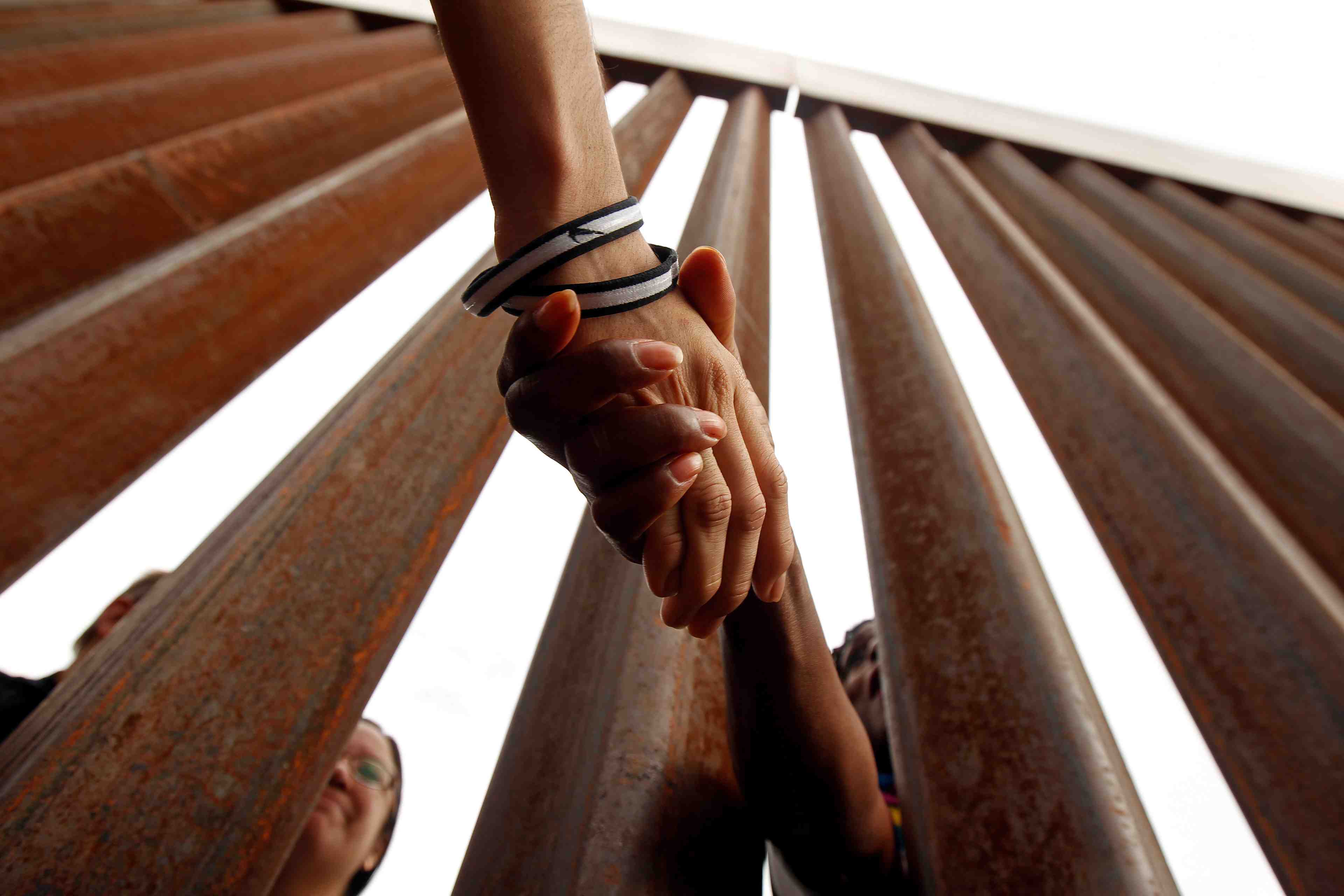 Des familles de migrants separees par les autorites us refusent d'etre reunies
