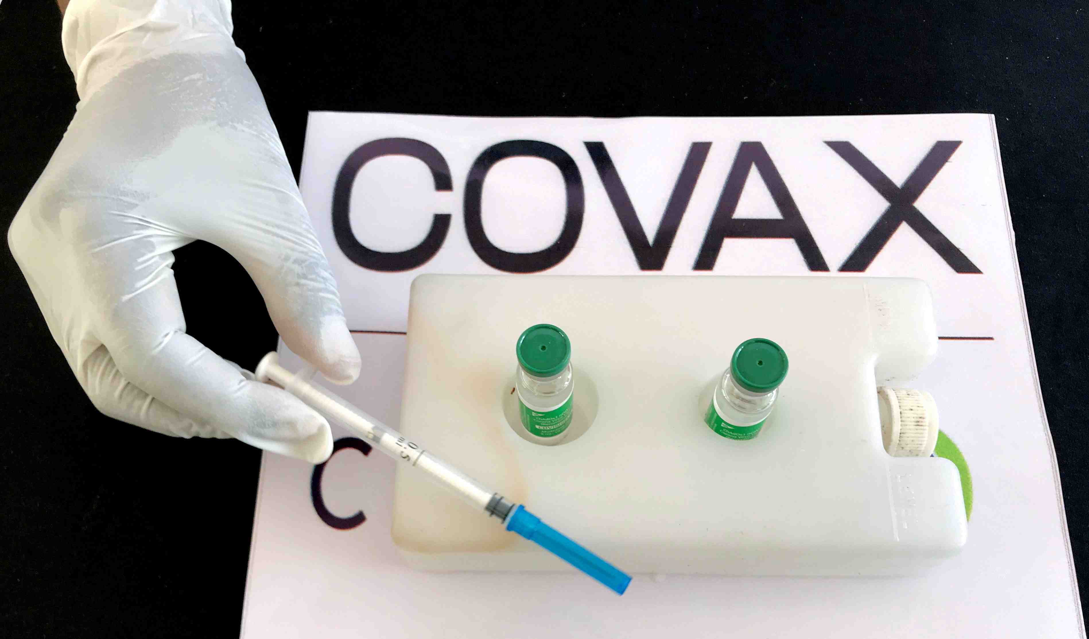 Coronavirus: un sommet permet d'obtenir 2,4 milliards de dollars supplementaires pour le programme covax