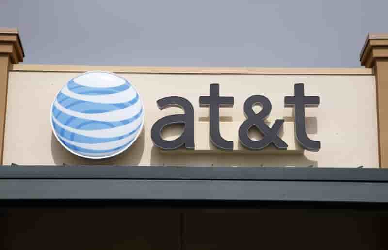 AT&T dit n'envisager aucune offre d'achat sur Vodafone