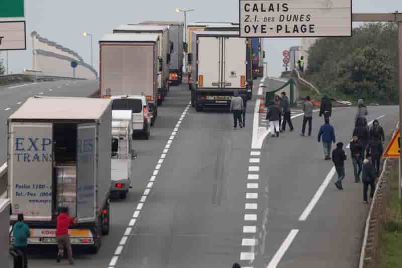 Les poids lourds se mobilisent pour plus de securite a calais