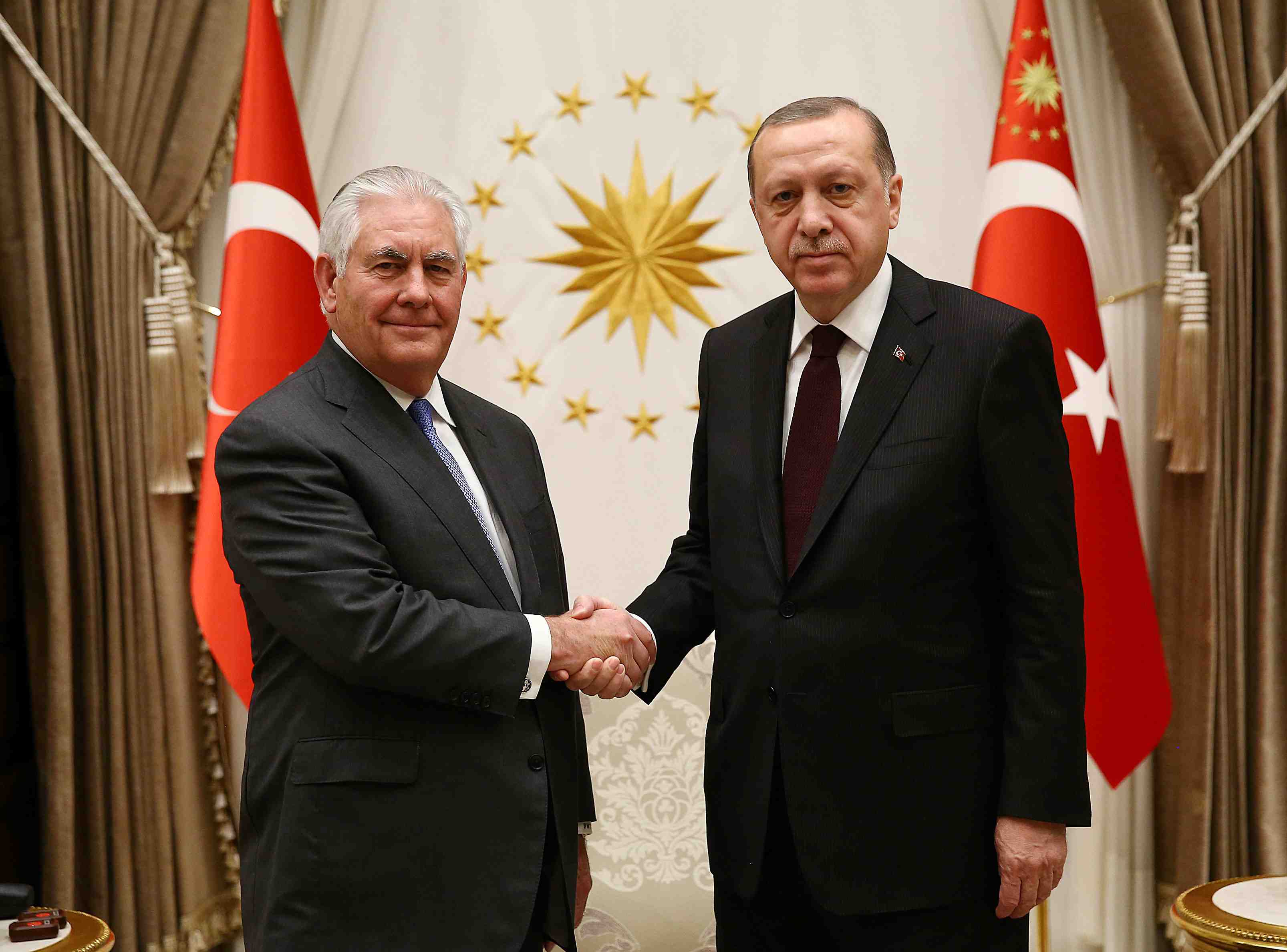 Erdogan fait part a tillerson de ses attentes sur la syrie