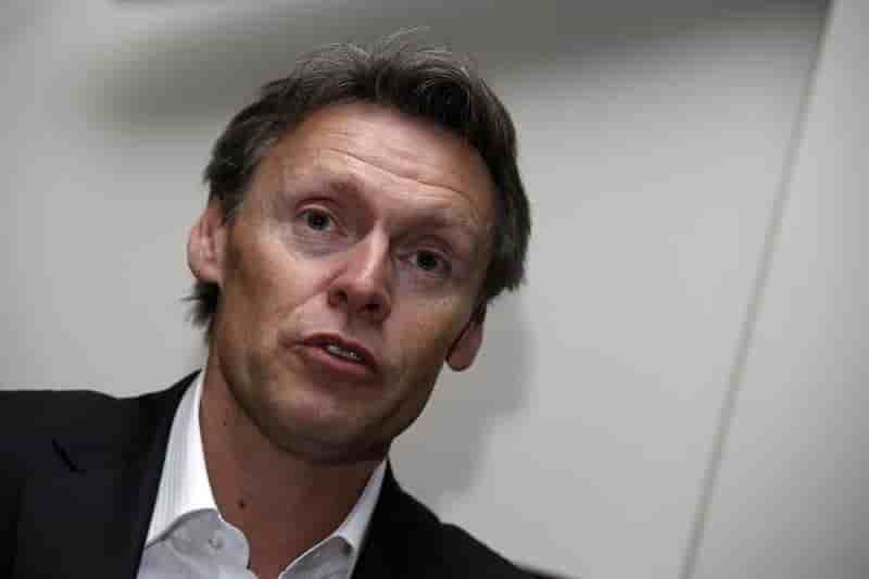 Kingfisher evoque des doutes sur le rachat de mr bricolage