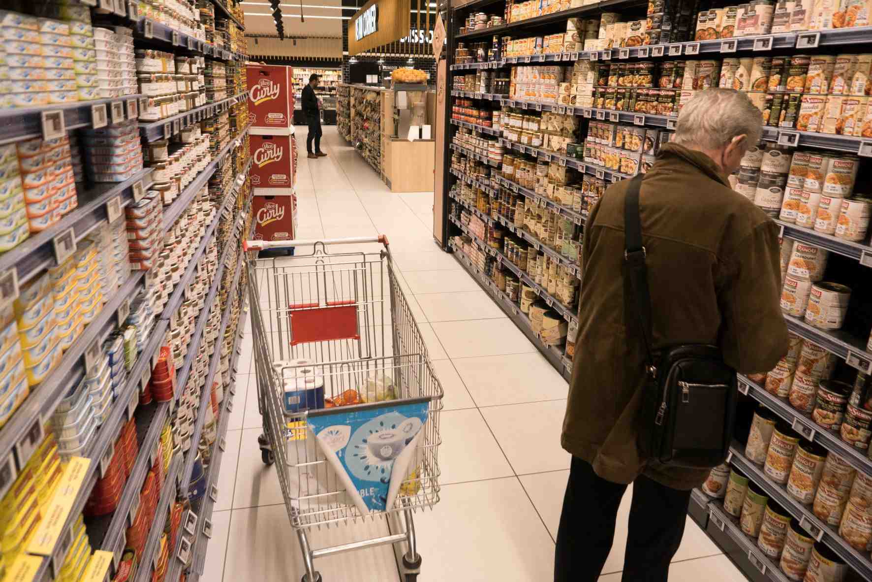 Ce calendrier « nous convient bien parce qu'il va permettre d'obtenir rapidement des baisses de prix substantielles, dès le 15 janvier », a vanté le cabinet de la ministre déléguée chargée des Petites et moyennes entreprises Olivia Grégoire lors d'un brief téléphonique à la presse.