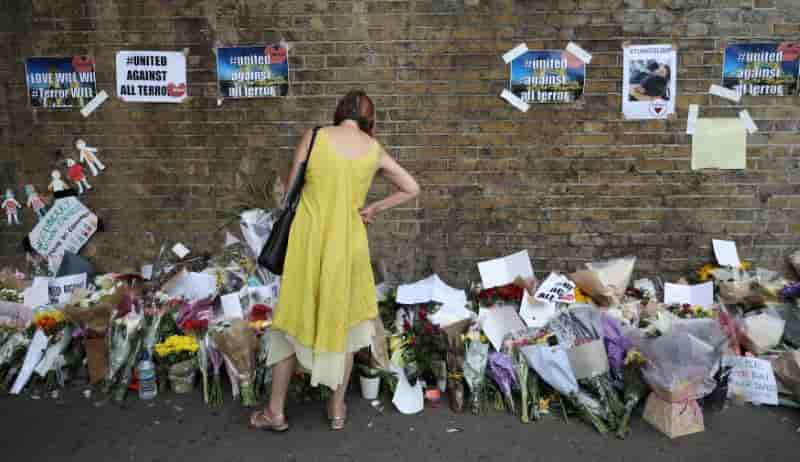 L'assaillant de la mosquee de londres inculpe pour terrorisme