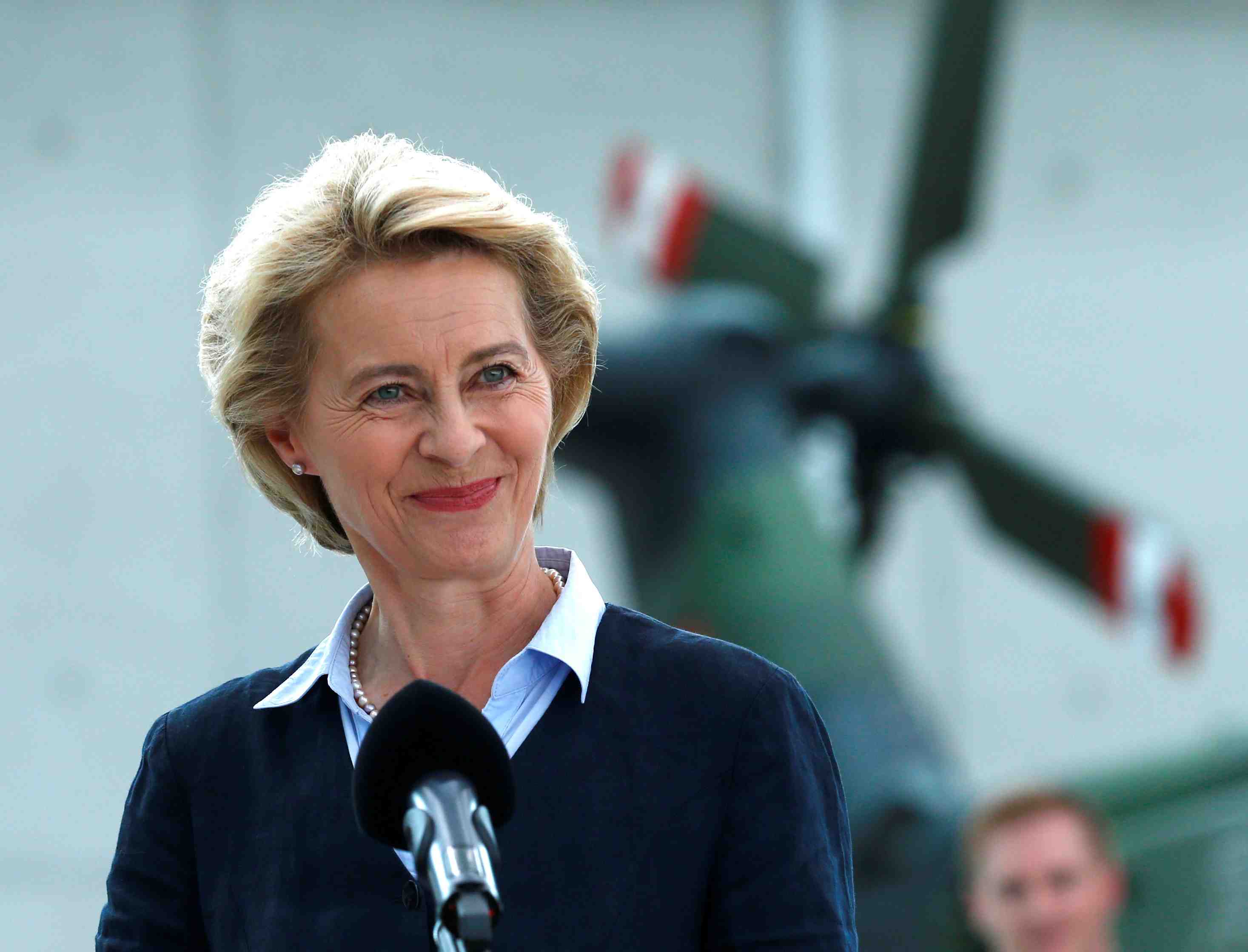 L'allemagne engagee longtemps en irak, dit sa ministre de la defense